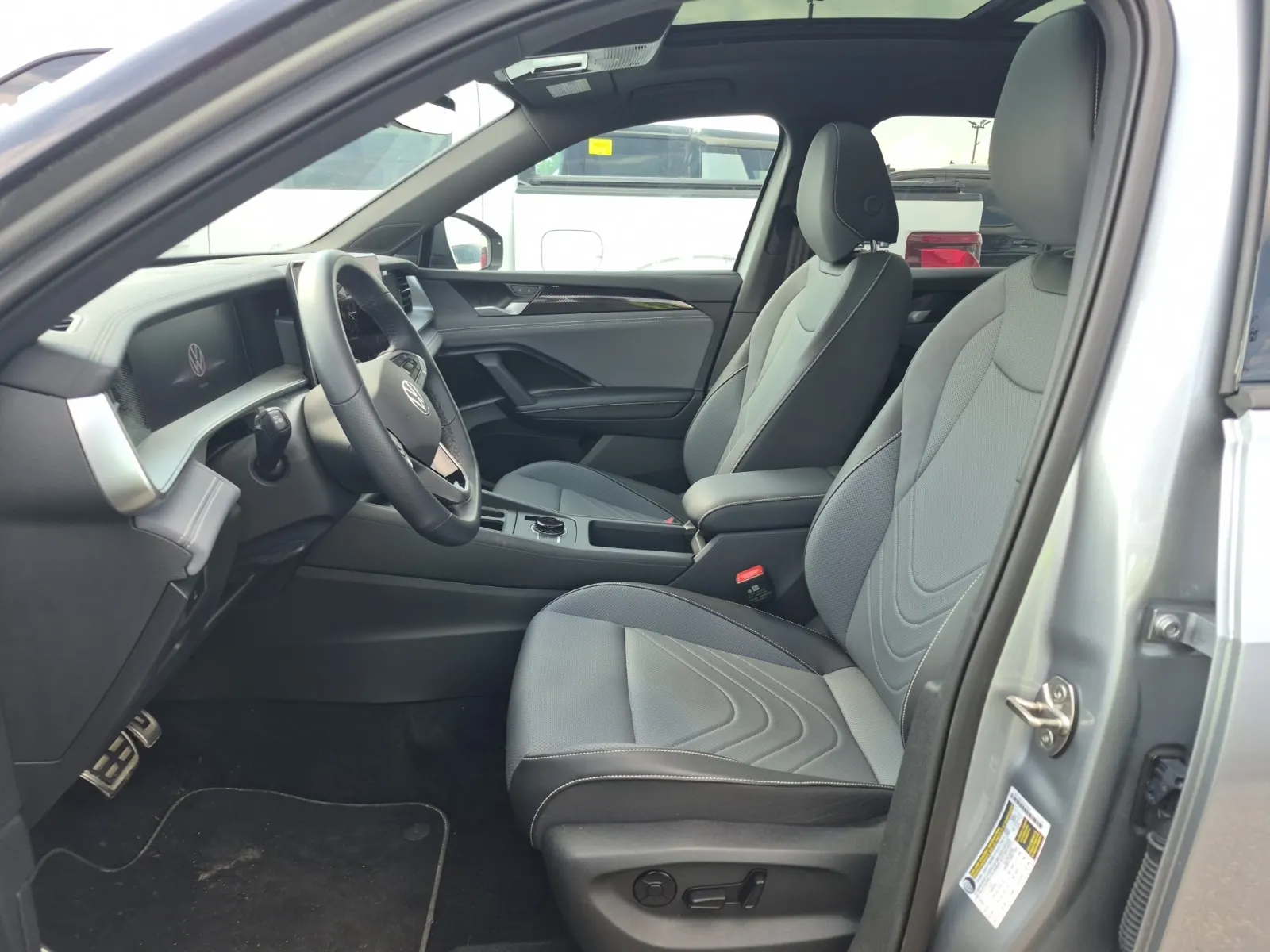 Front Interior Photo