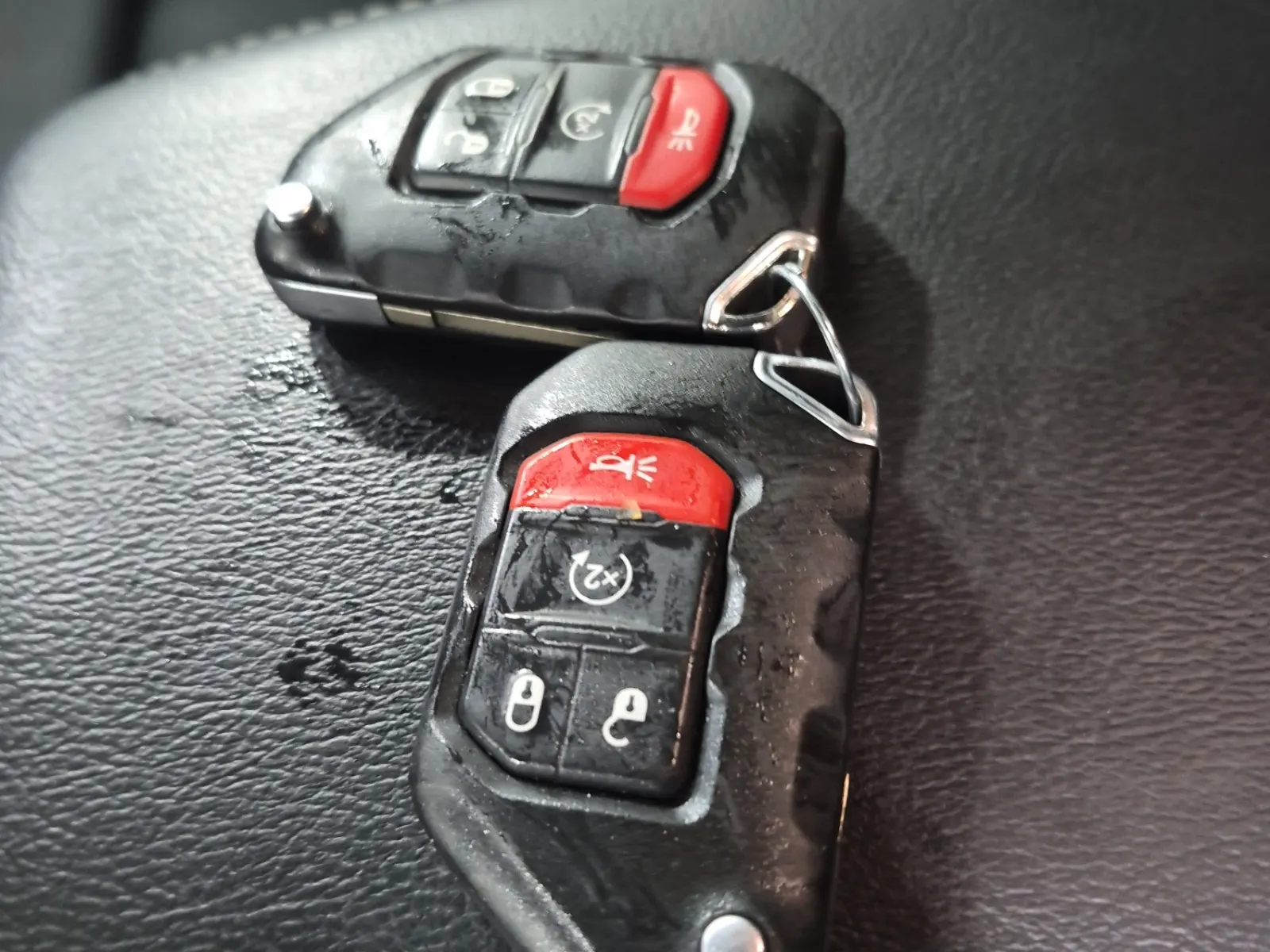 Keys/Fobs/Manual Photo