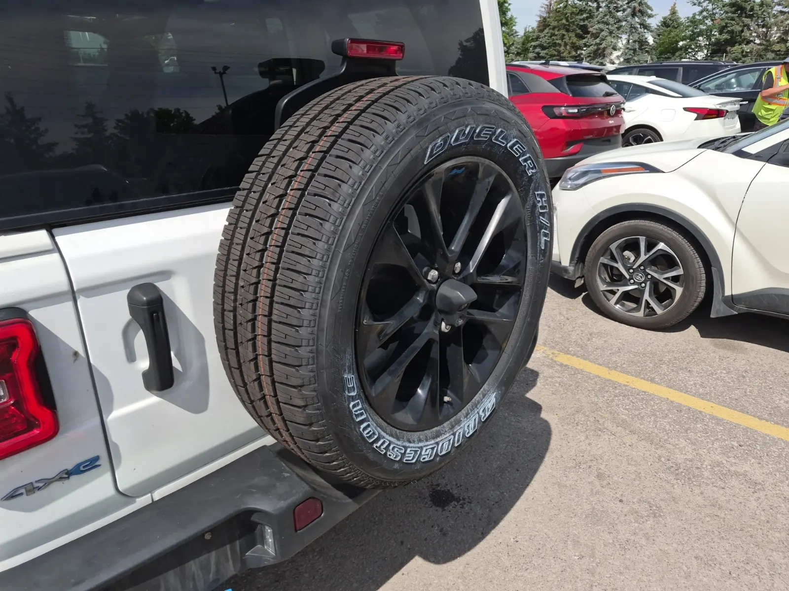 Spare Tire & Wheel Photo