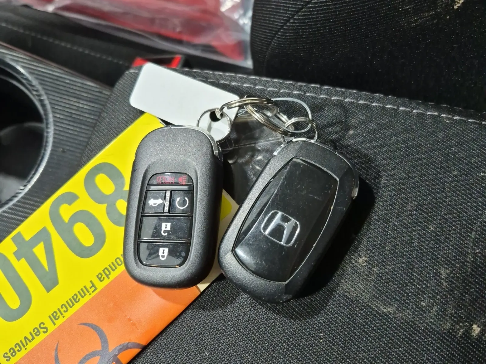 Keys/Fobs/Manual Photo