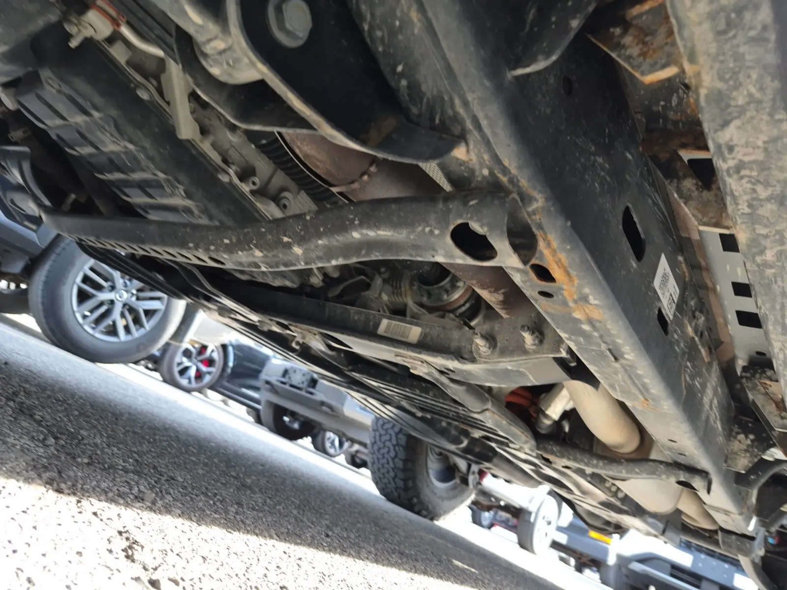 Undercarriage - Driver Photo