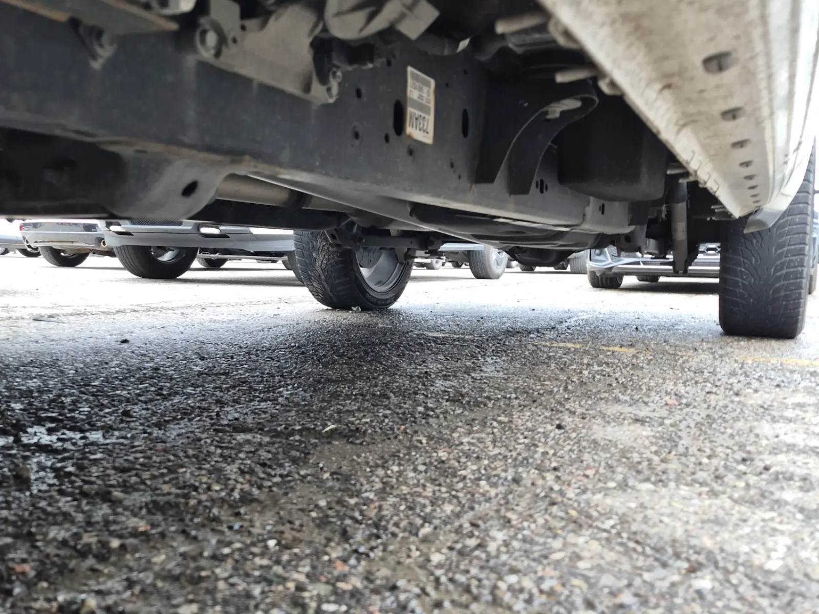 Undercarriage - Driver Photo