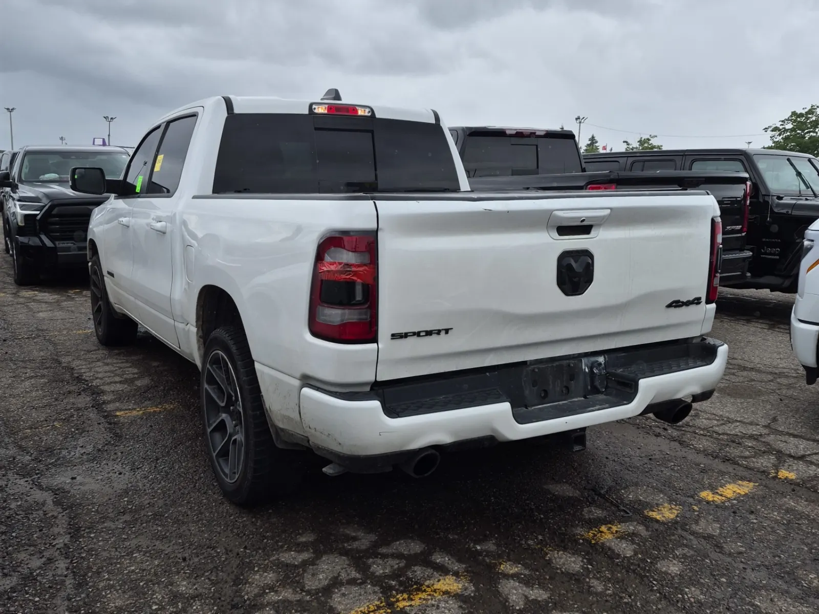 Driver Rear 3/4 Photo