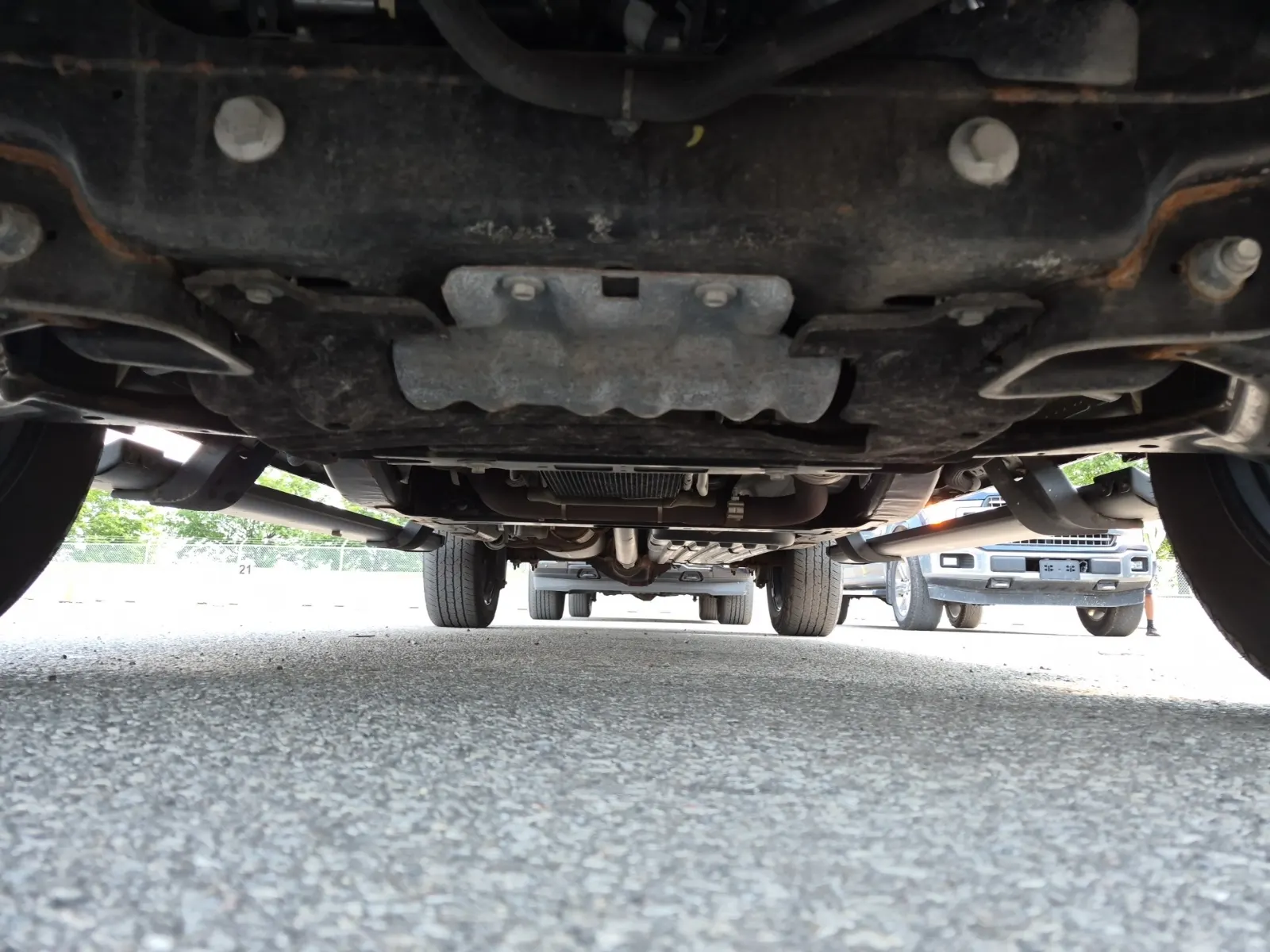 Undercarriage - Front Photo