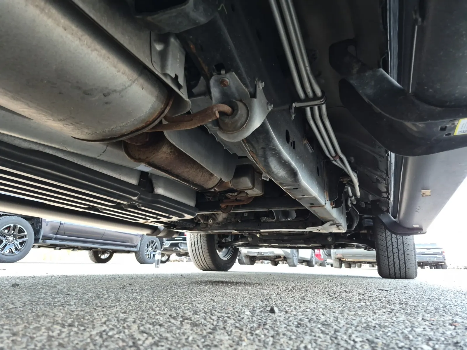 Undercarriage - Passenger Photo
