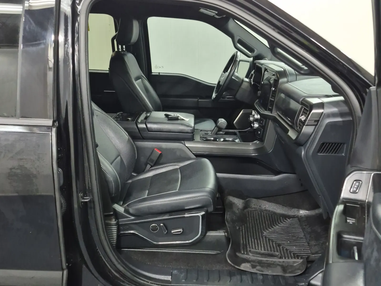 Right Side Interior Photo