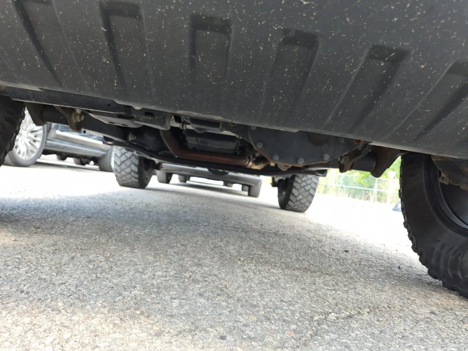 Undercarriage - Front Photo
