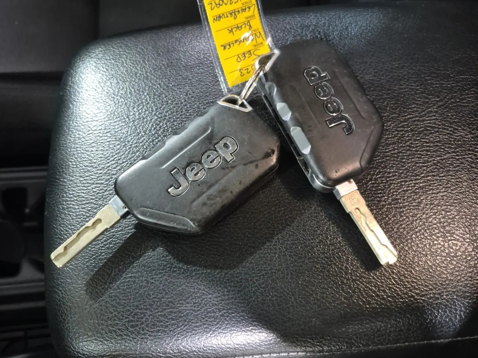 Keys/Fobs/Manual Photo