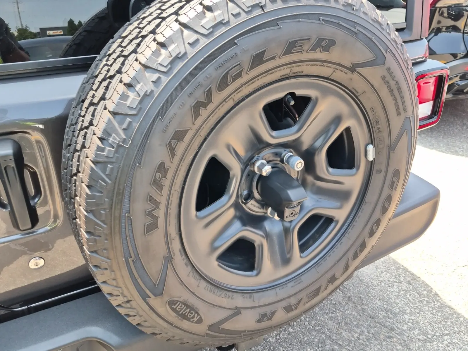 Spare Tire & Wheel Photo