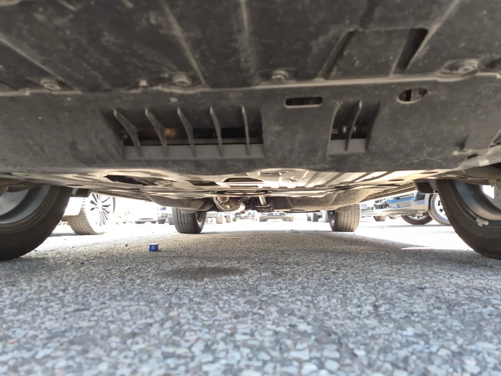 Undercarriage - Front Photo