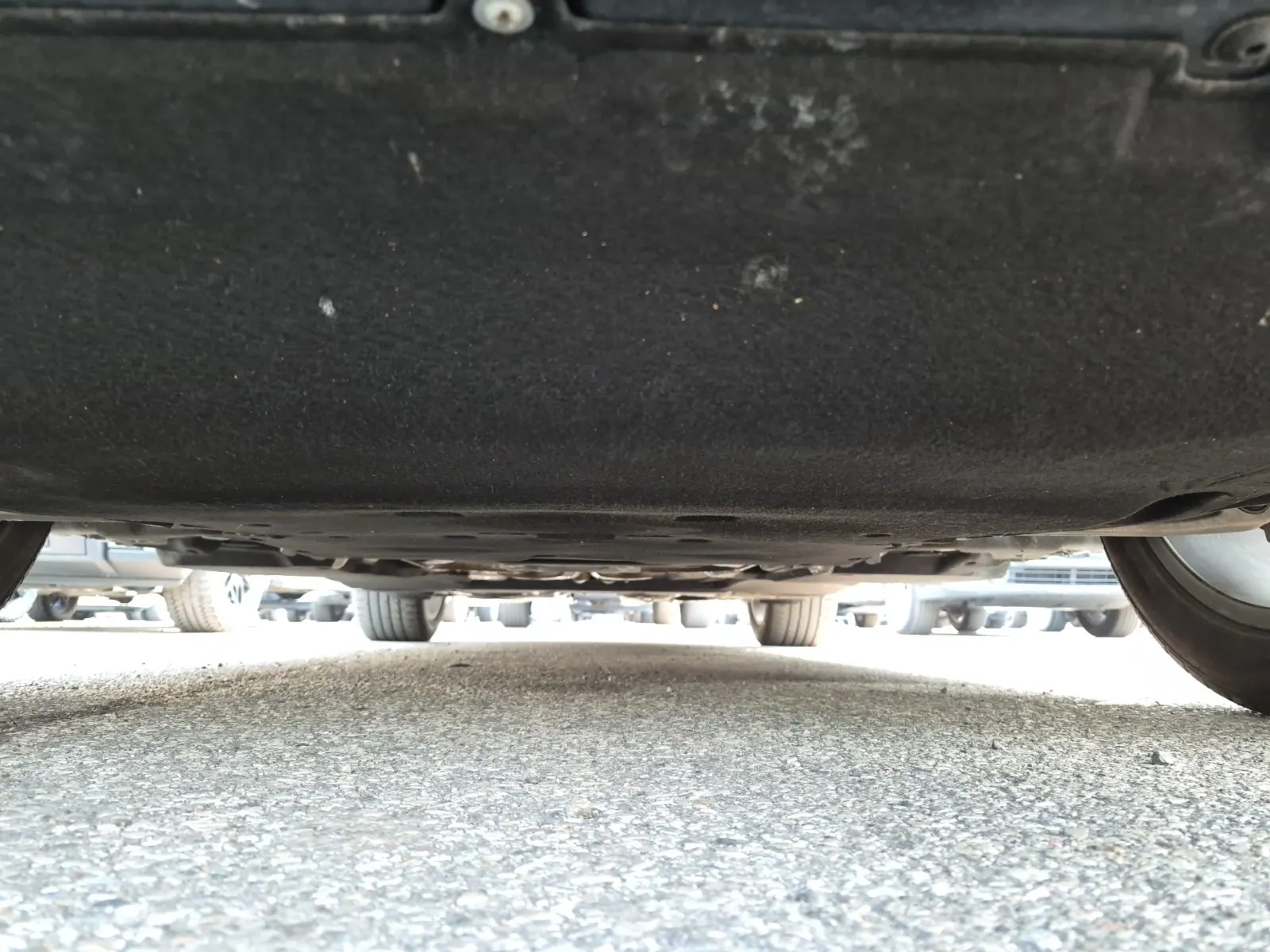 Undercarriage - Front Photo