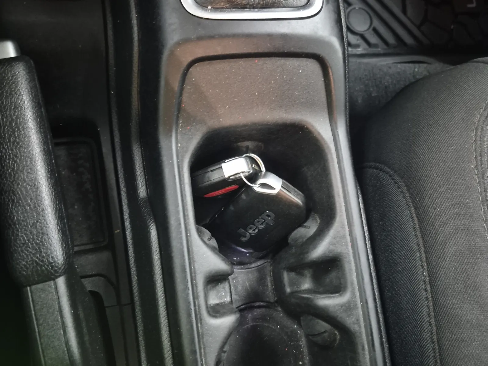 Keys/Fobs/Manual Photo