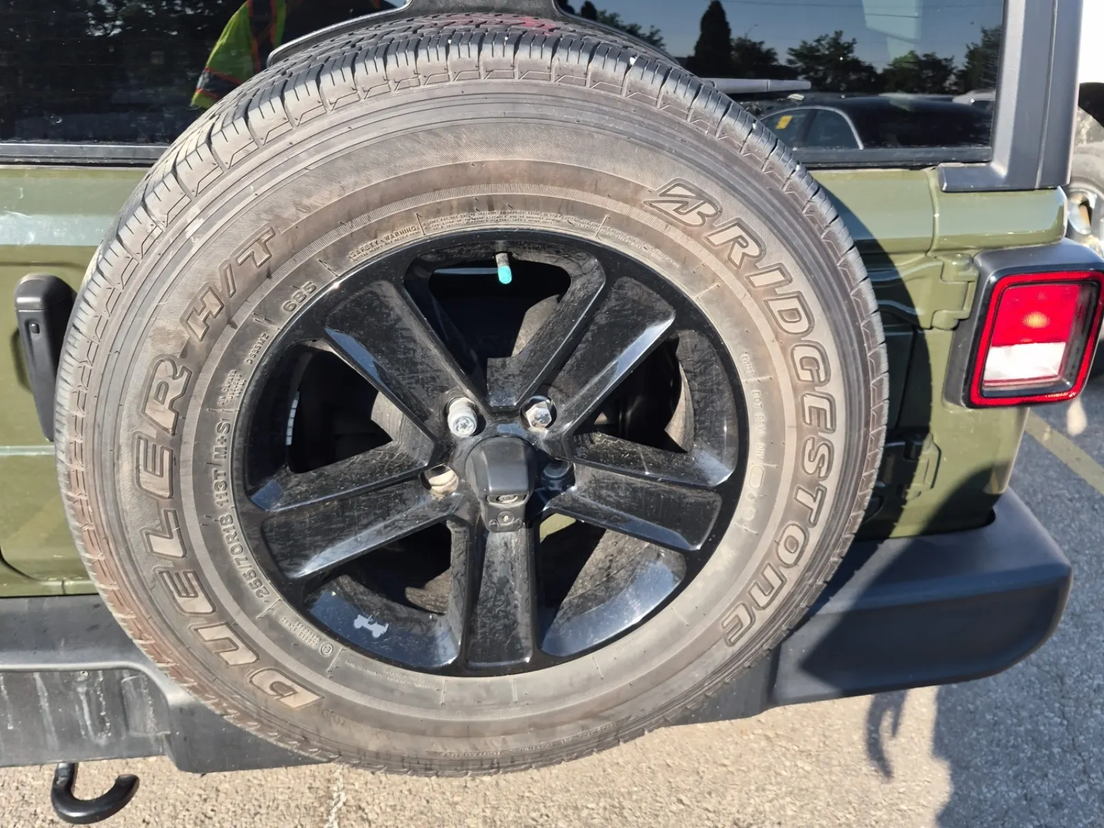 Spare Tire & Wheel Photo