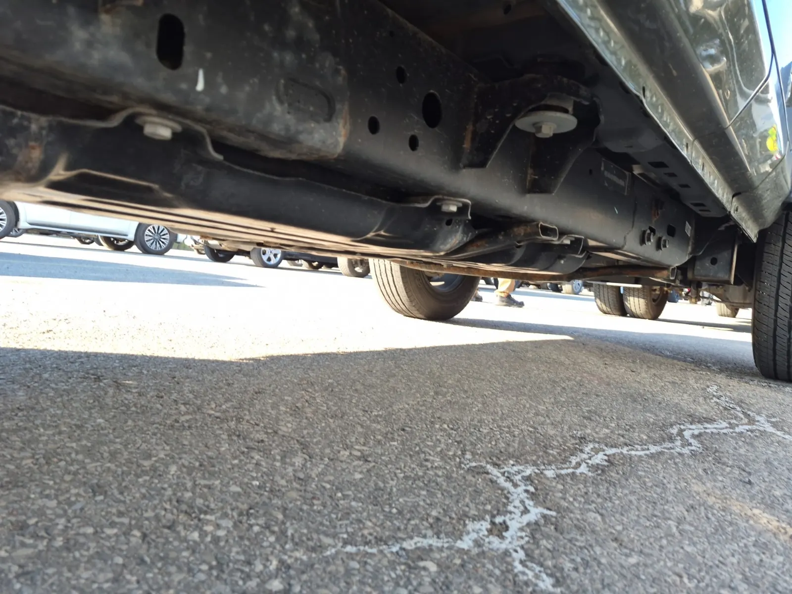 Undercarriage - Passenger Photo