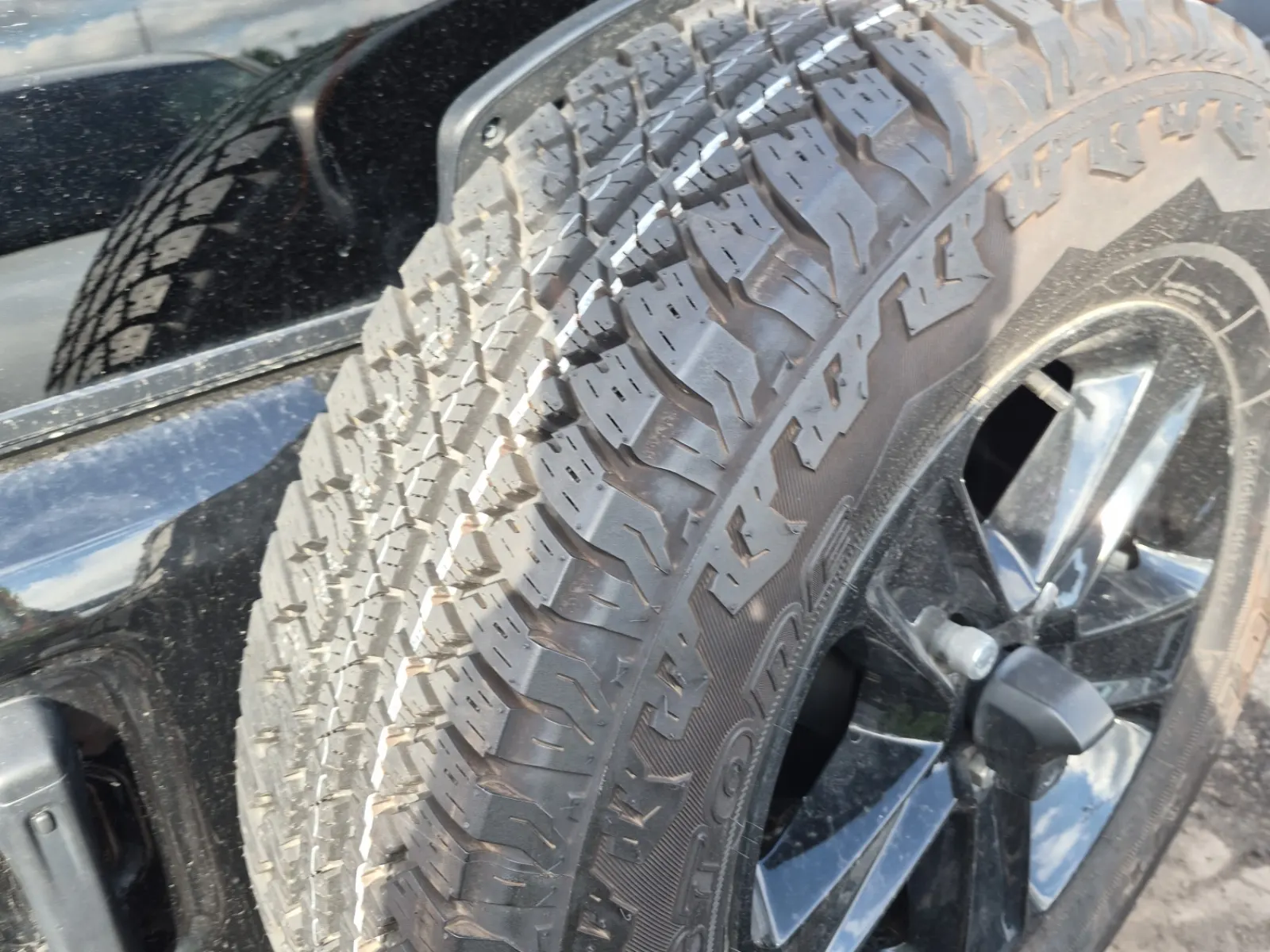 Spare Tire & Wheel Photo