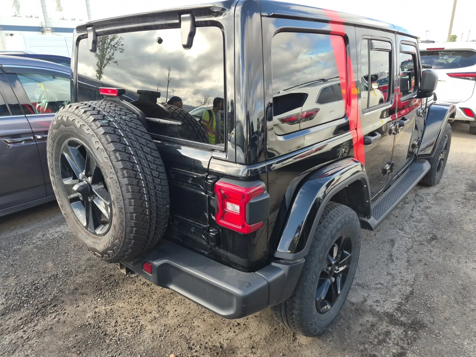 Passenger Rear 3/4 Photo