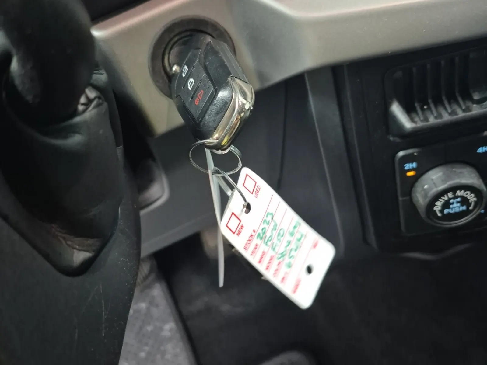 Keys/Fobs/Manual Photo