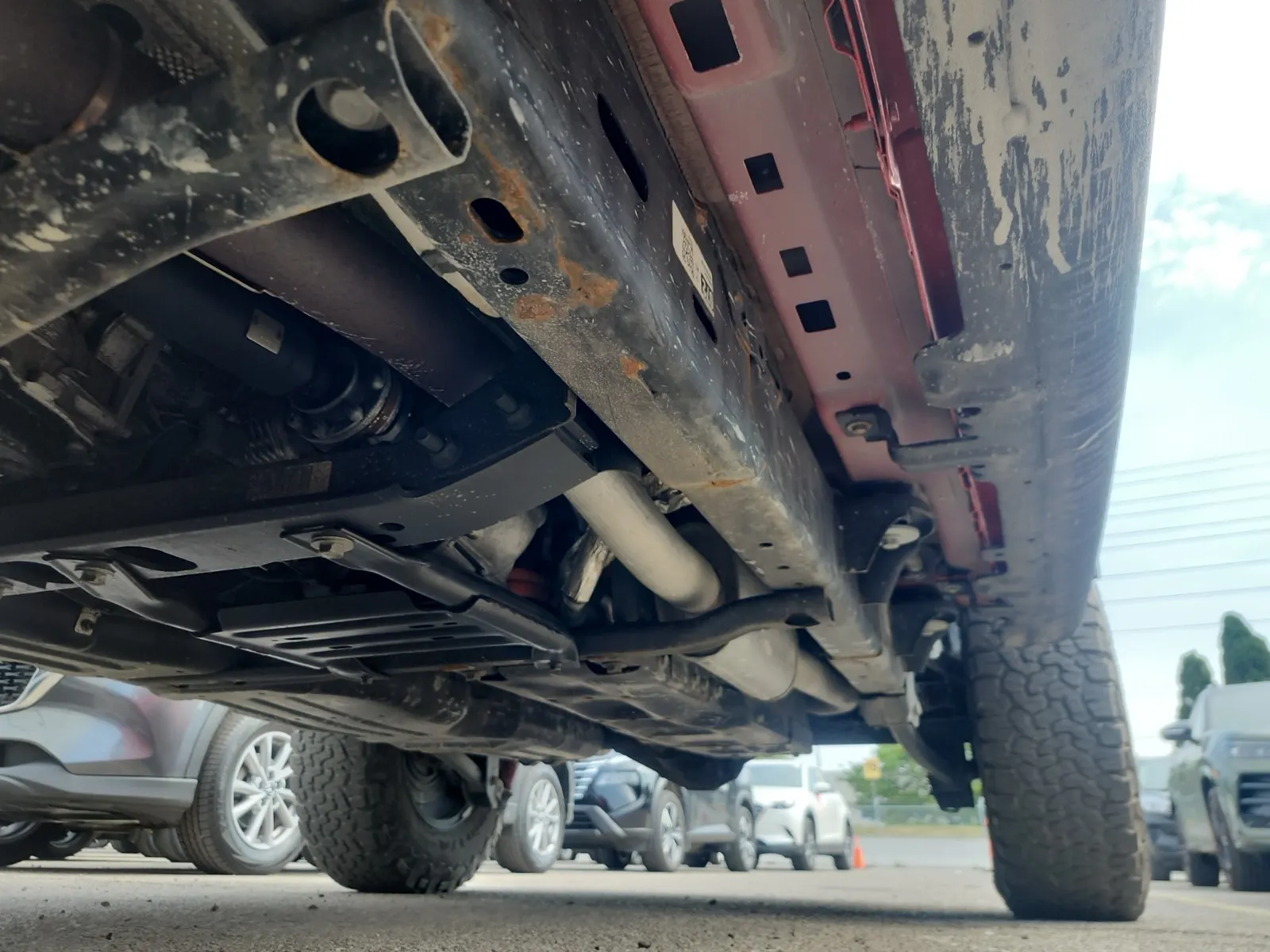 Undercarriage - Driver Photo