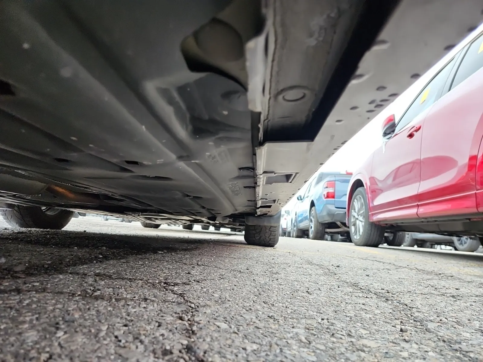Undercarriage - Passenger Photo