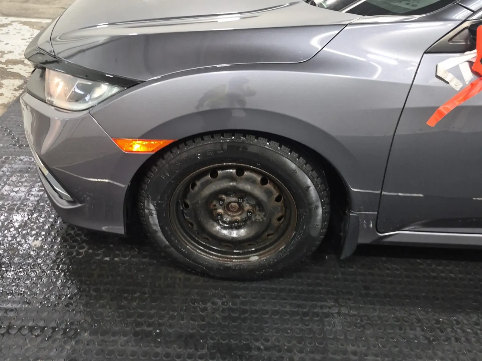 Front driver wheel/tire photo