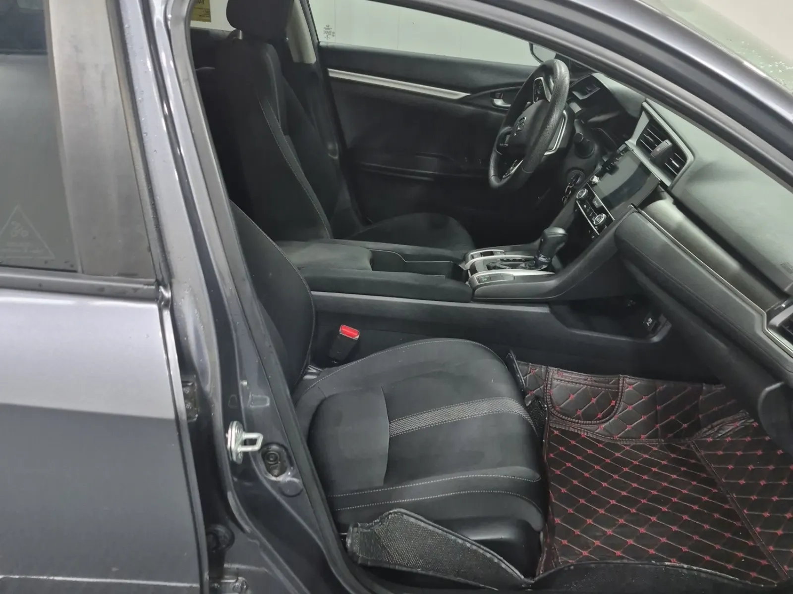 Right Side Interior Photo