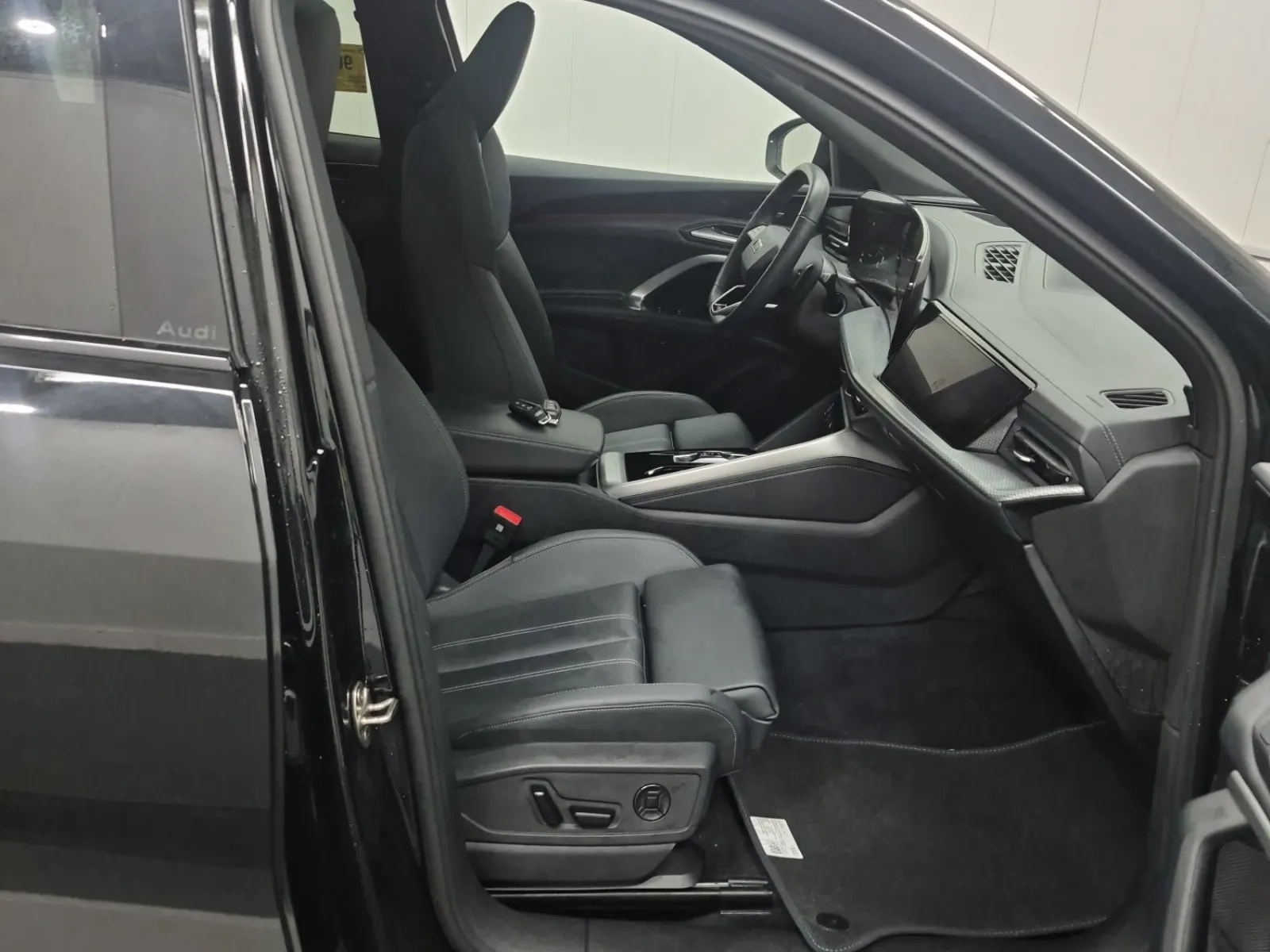 Right Side Interior Photo