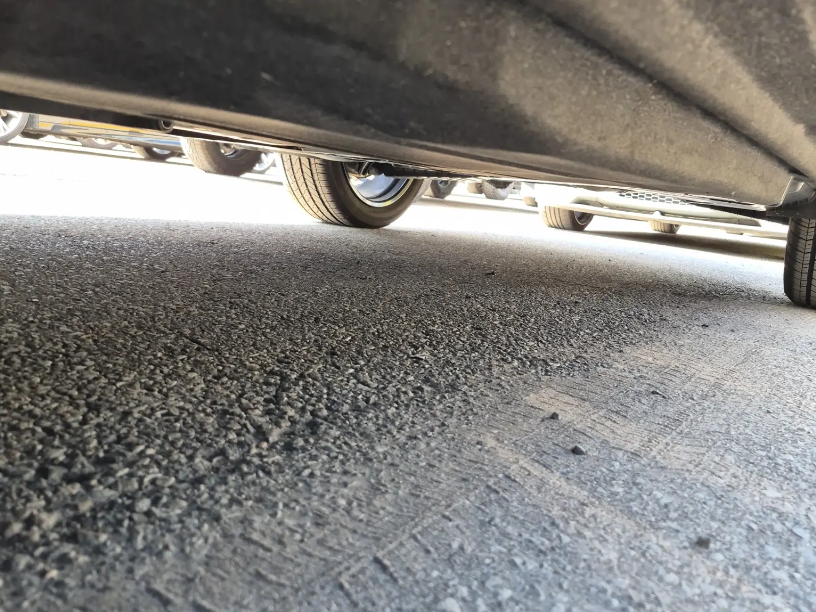 Undercarriage - Driver Photo