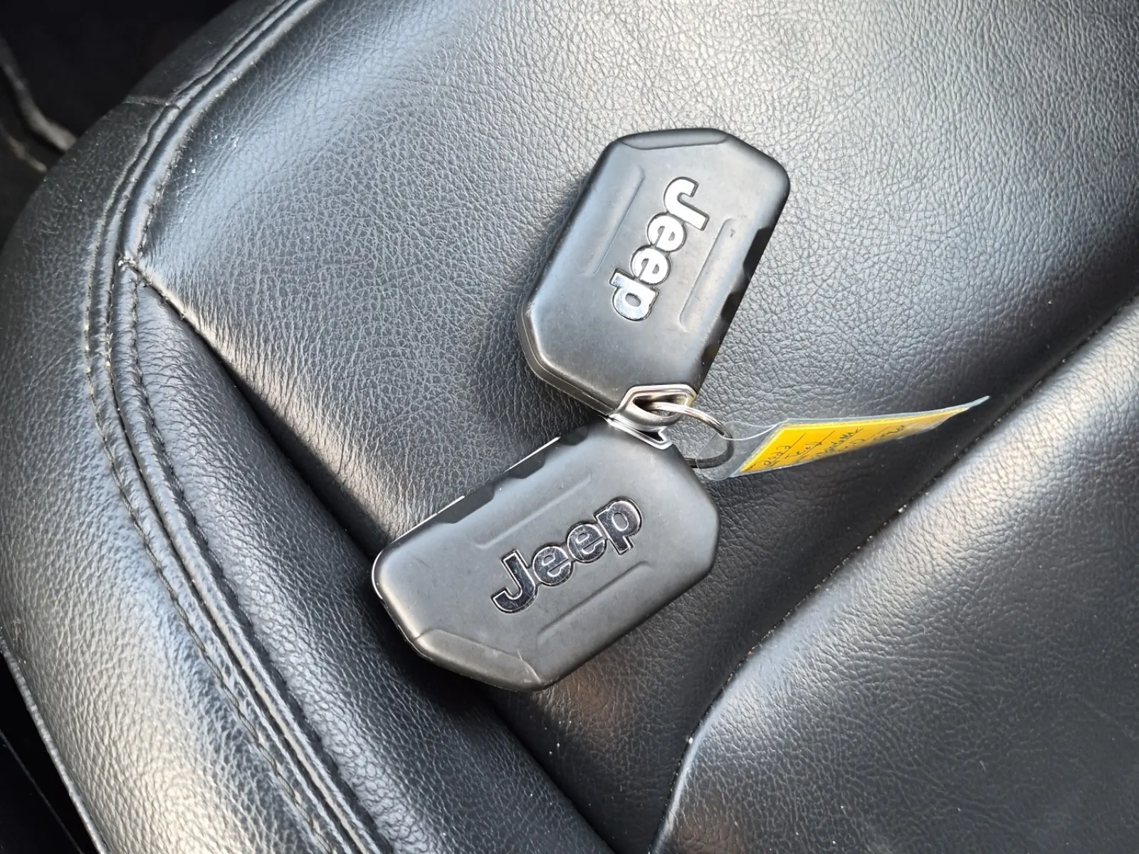 Keys/Fobs/Manual Photo