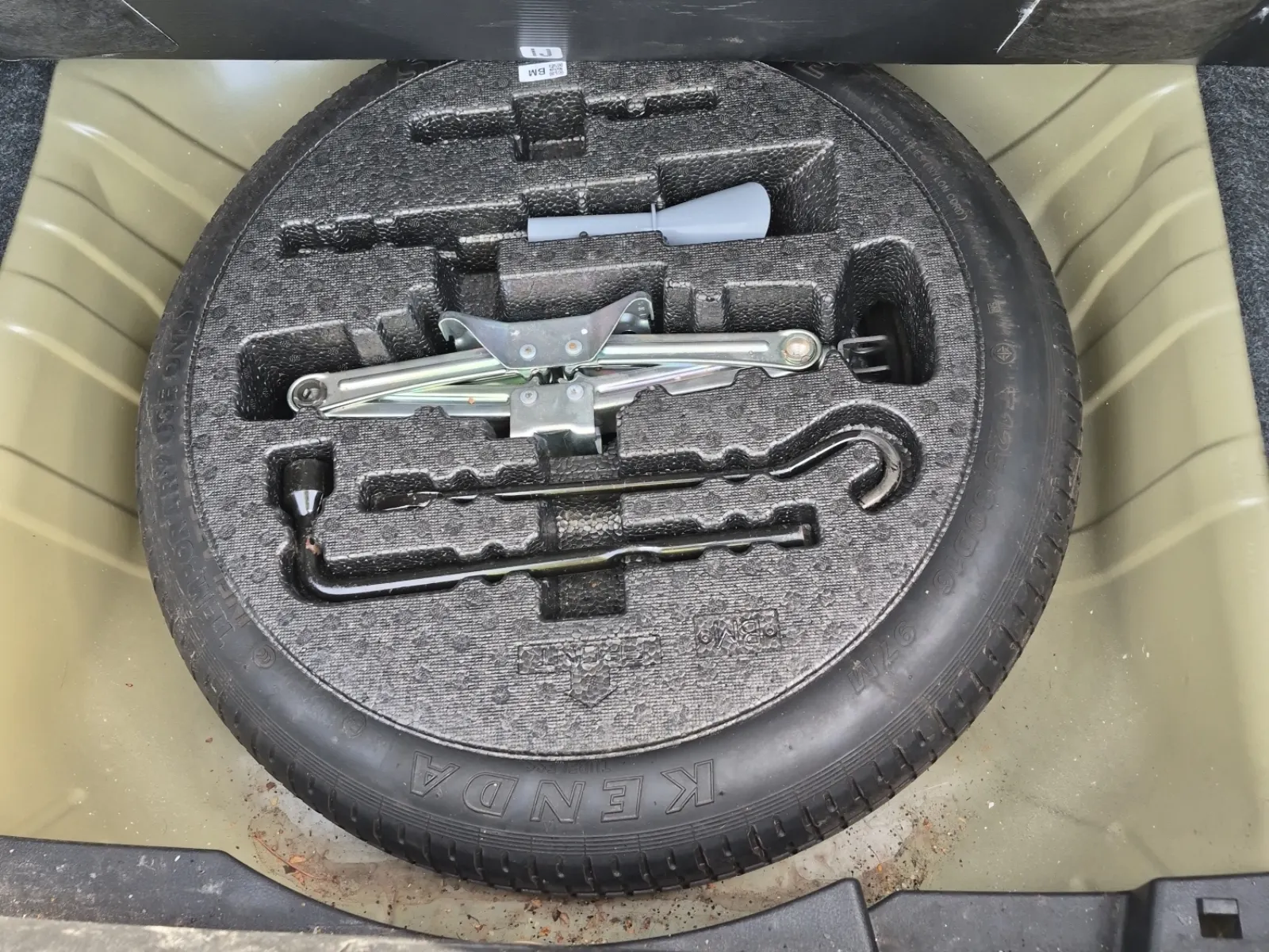 Spare Tire & Wheel Photo