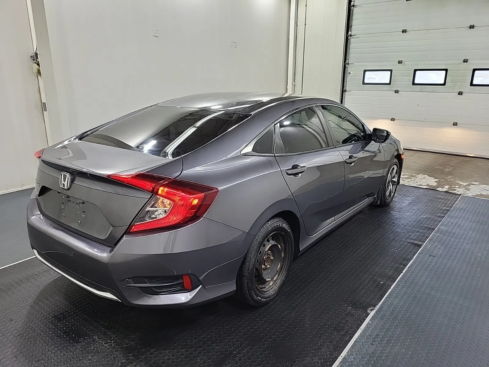 Passenger Rear 3/4 Photo