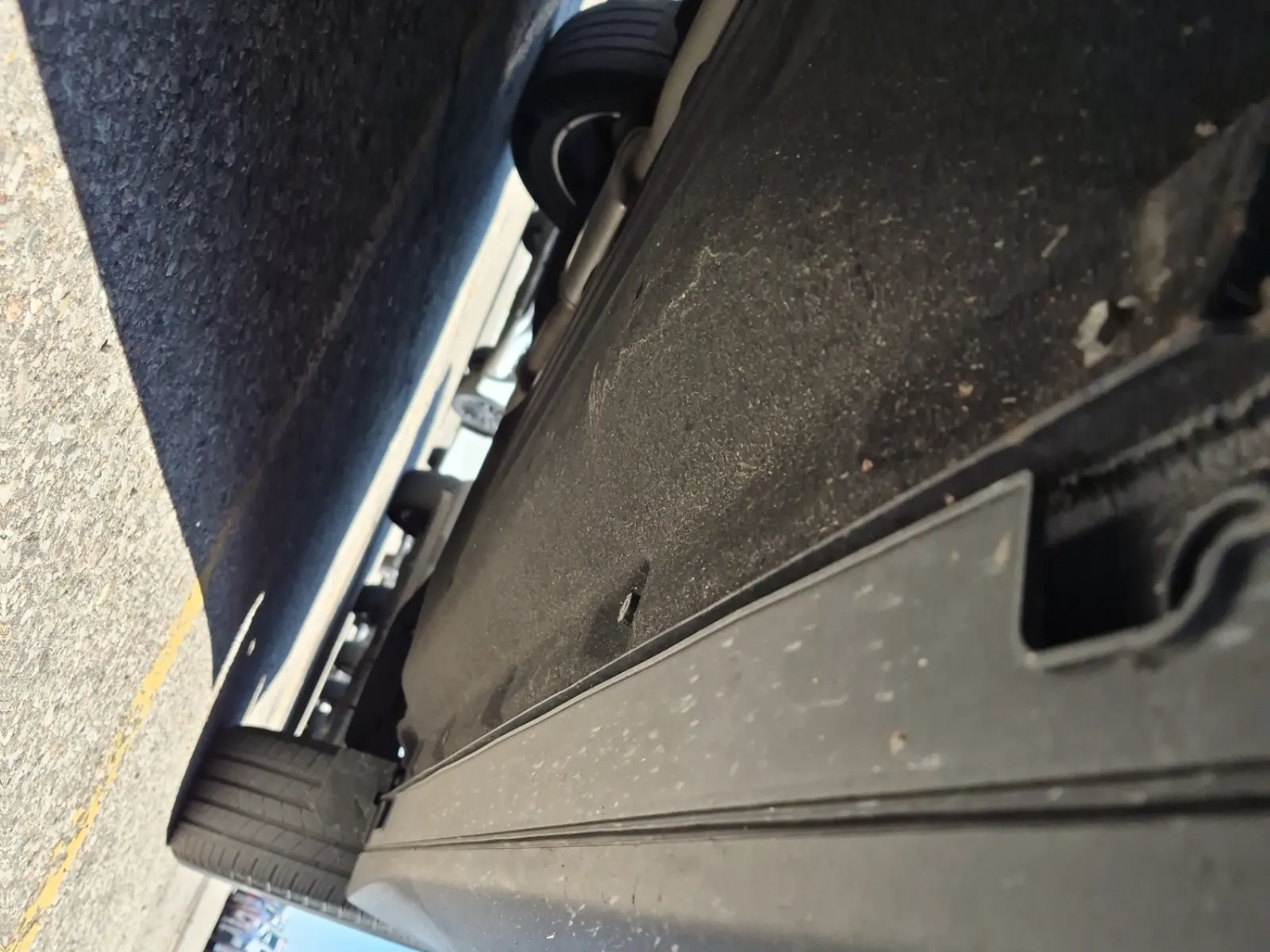 Undercarriage - Driver Photo