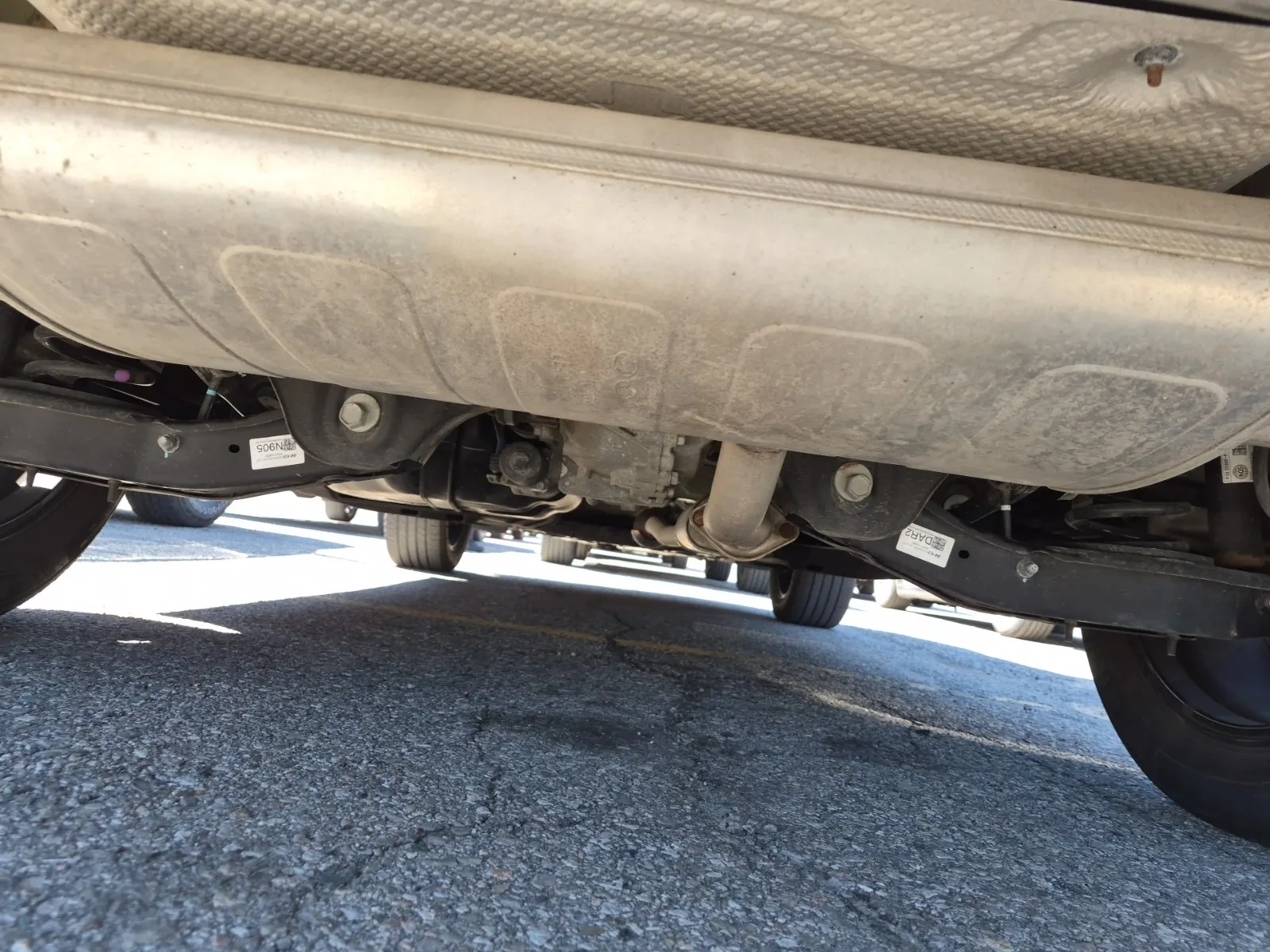 Undercarriage - Rear Photo