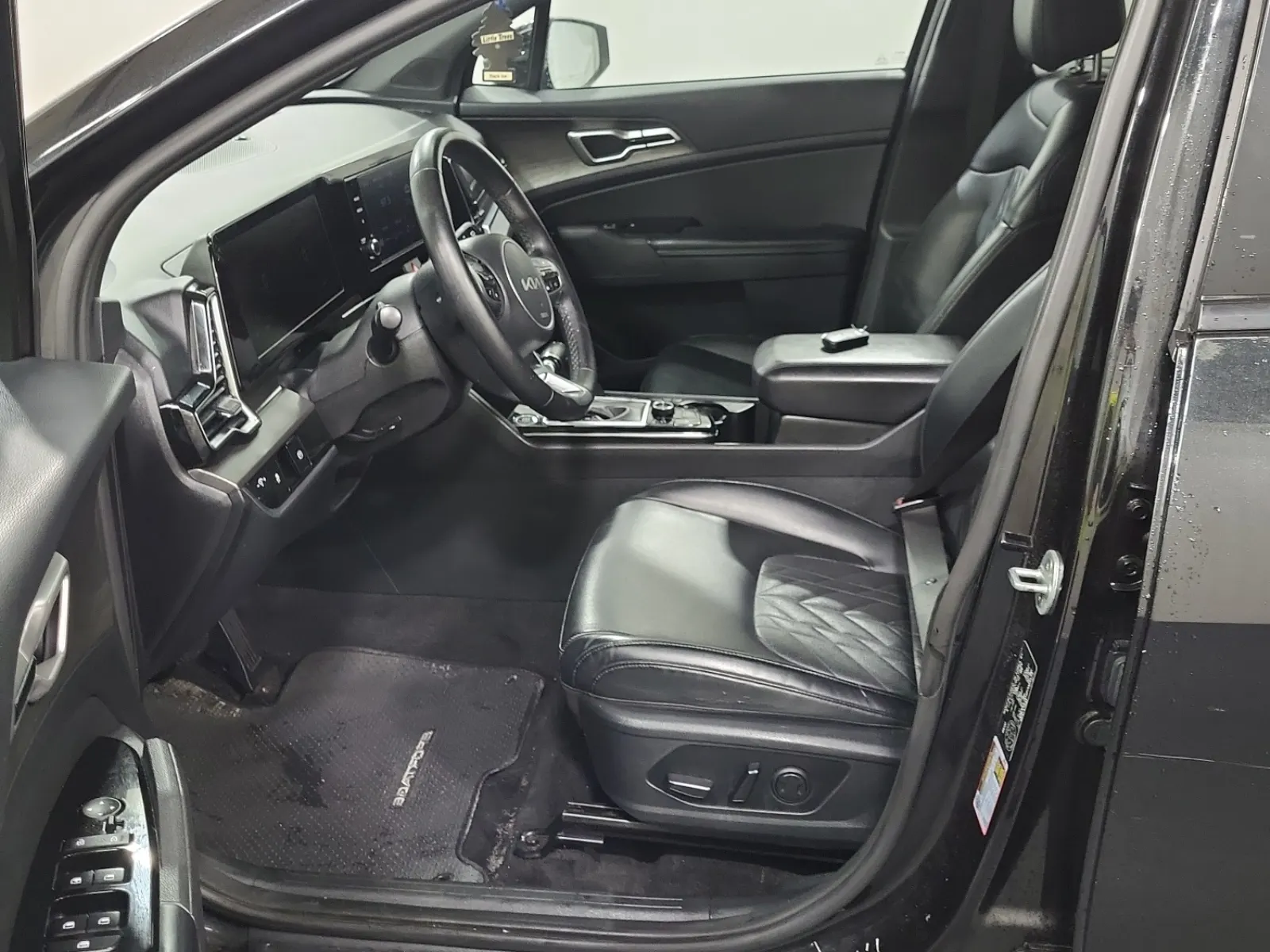 Front Interior Photo