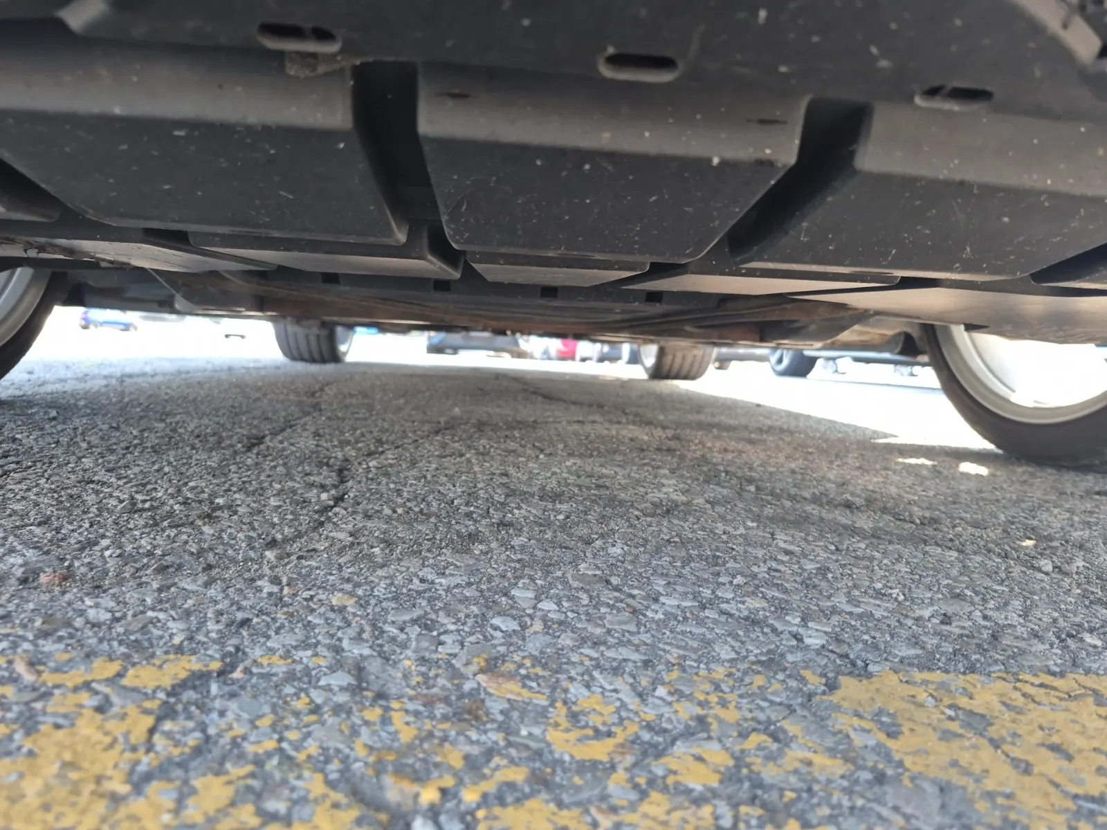 Undercarriage - Front Photo