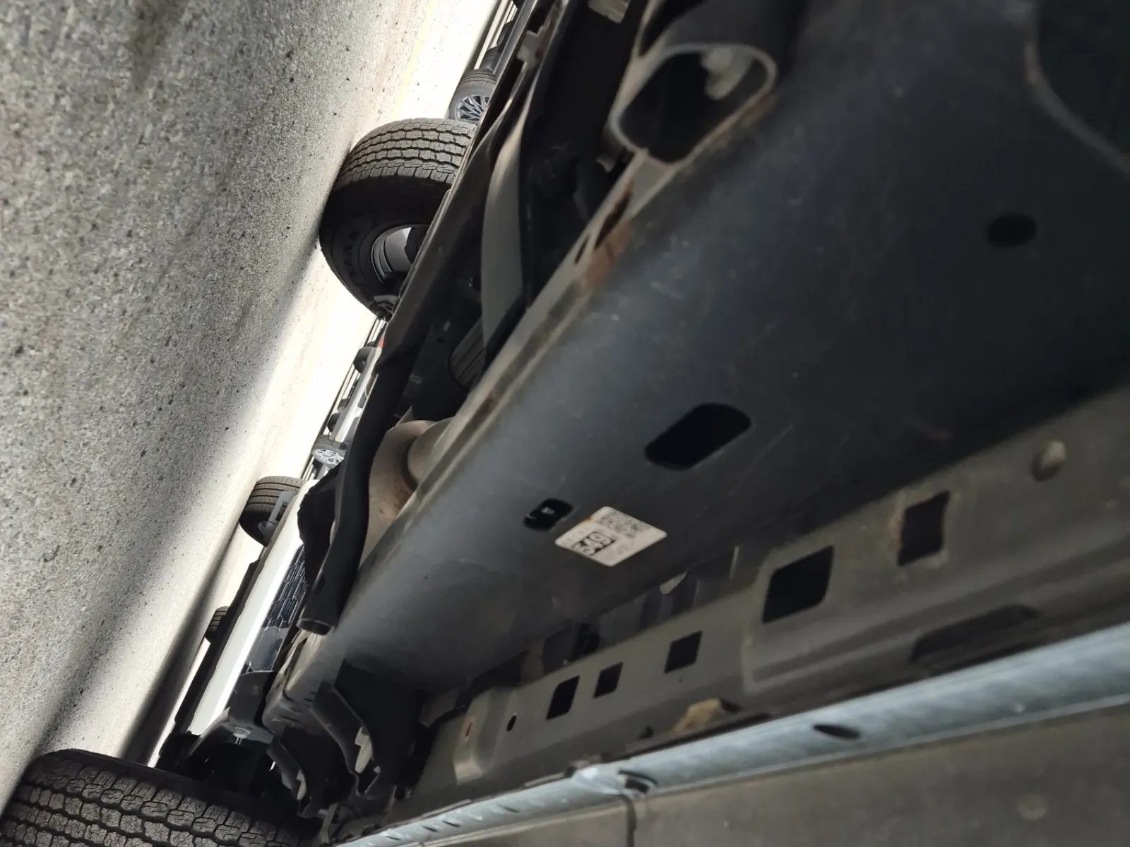 Undercarriage - Driver Photo