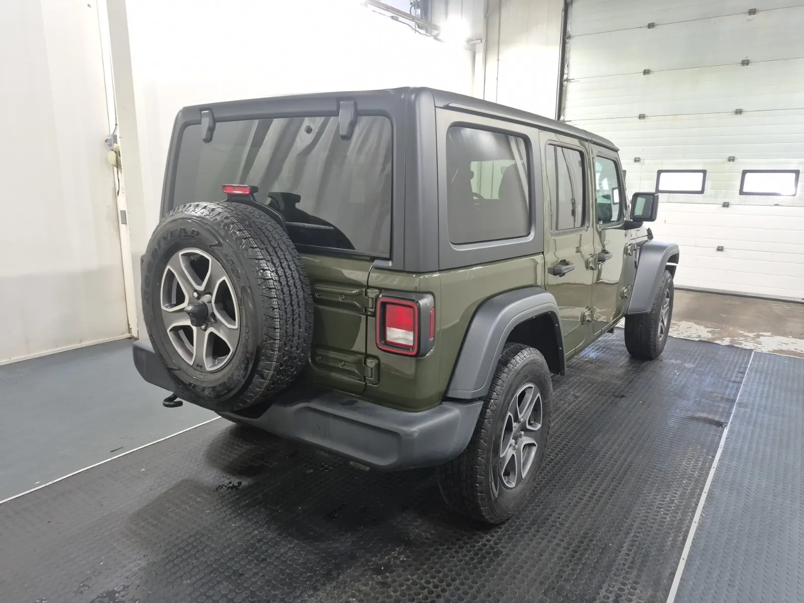 Passenger Rear 3/4 Photo