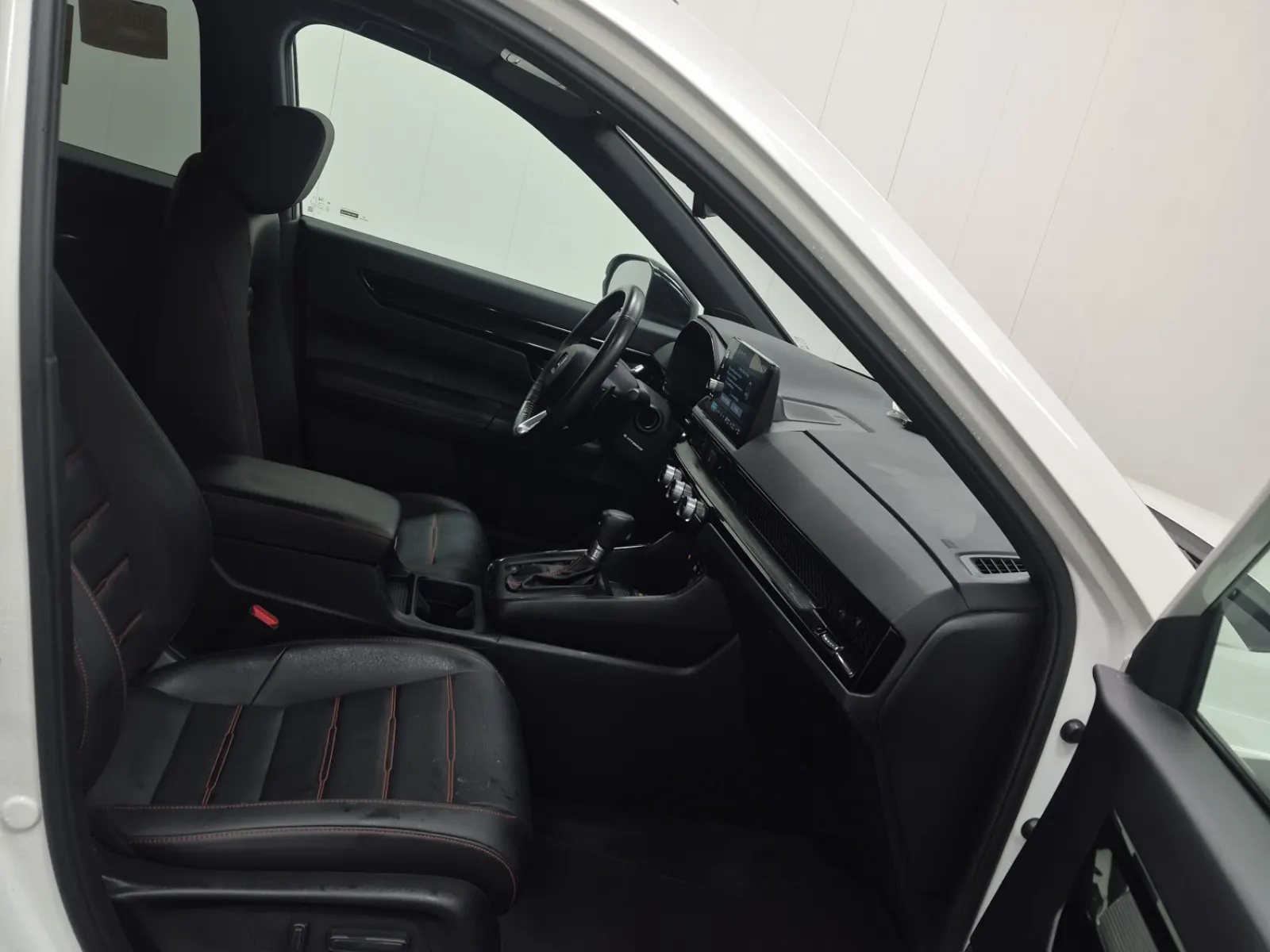 Right Side Interior Photo