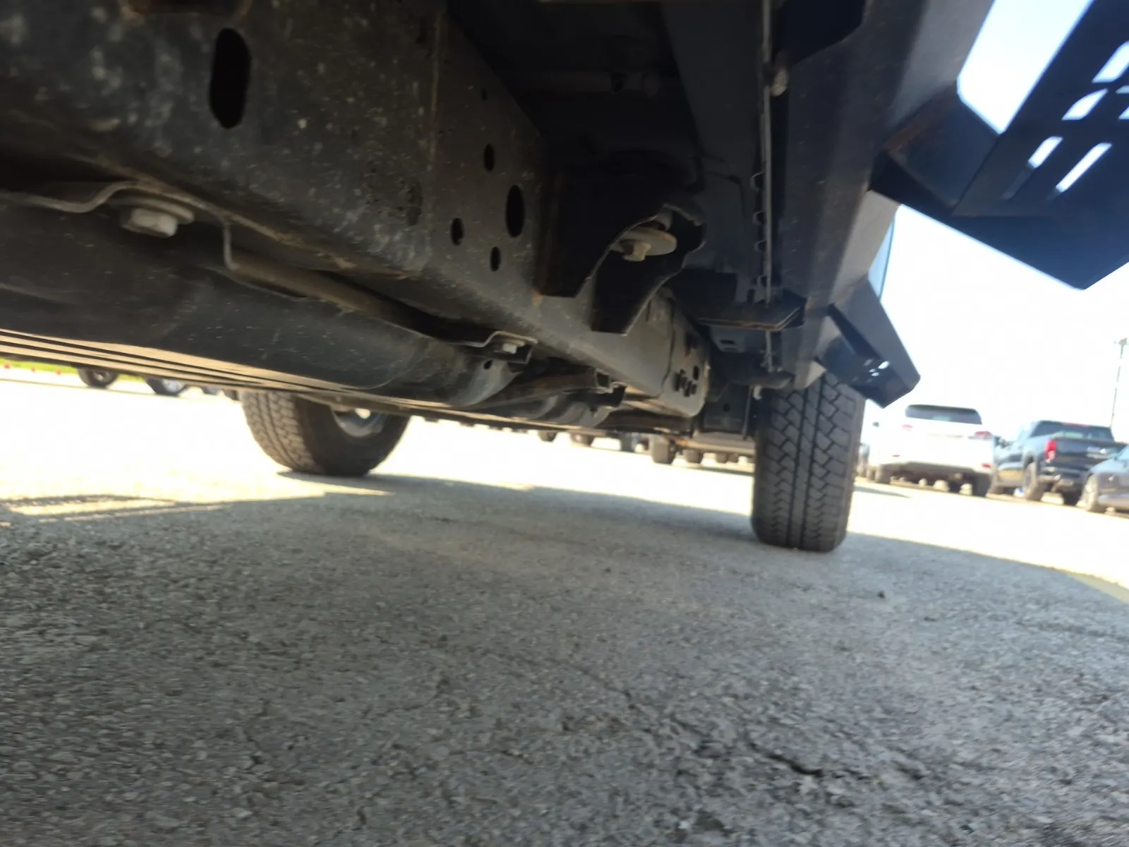 Undercarriage - Passenger Photo