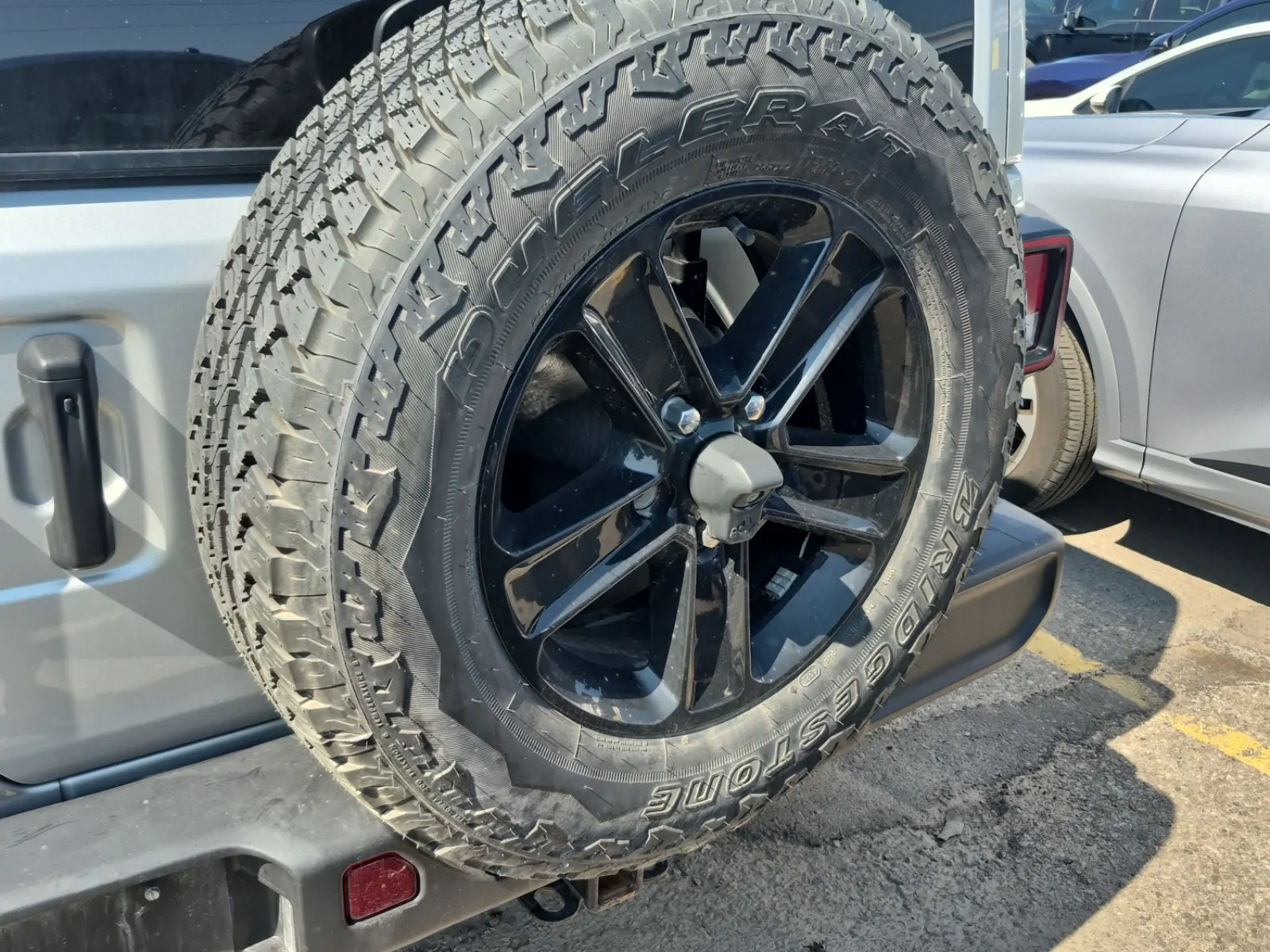 Spare Tire & Wheel Photo