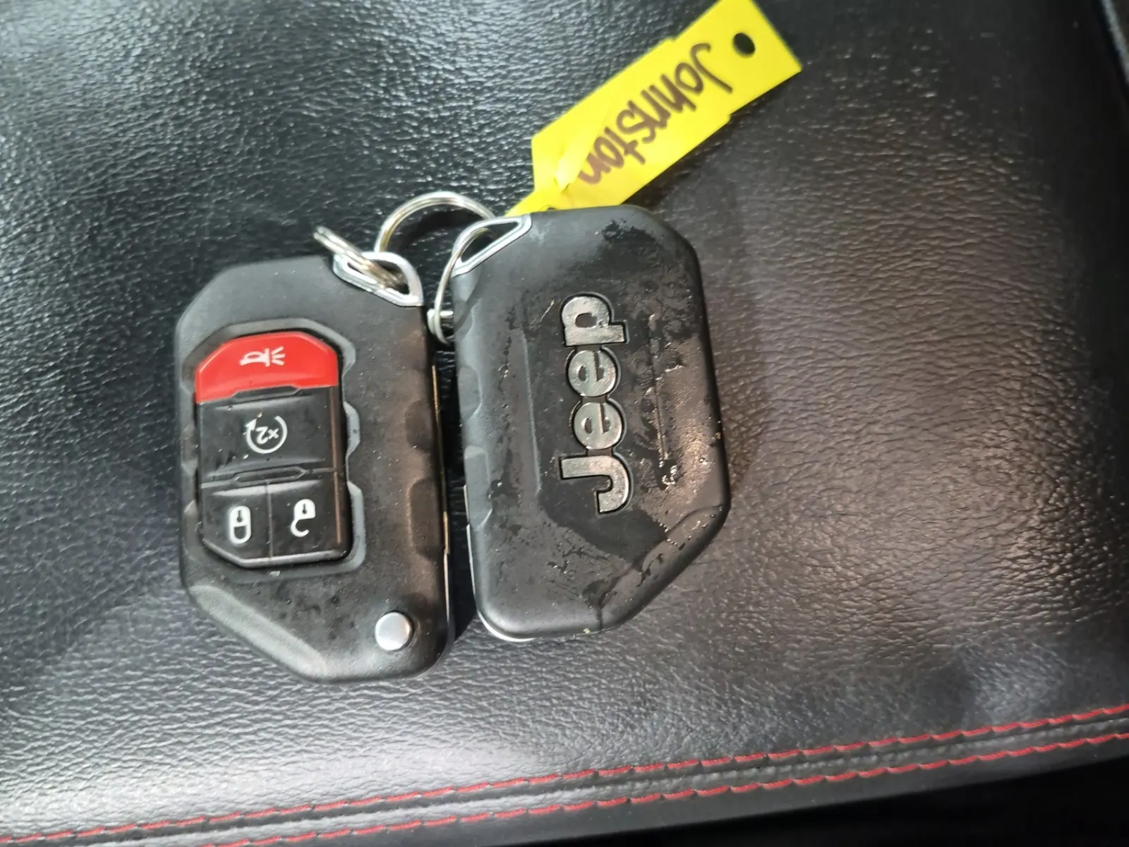 Keys/Fobs/Manual Photo