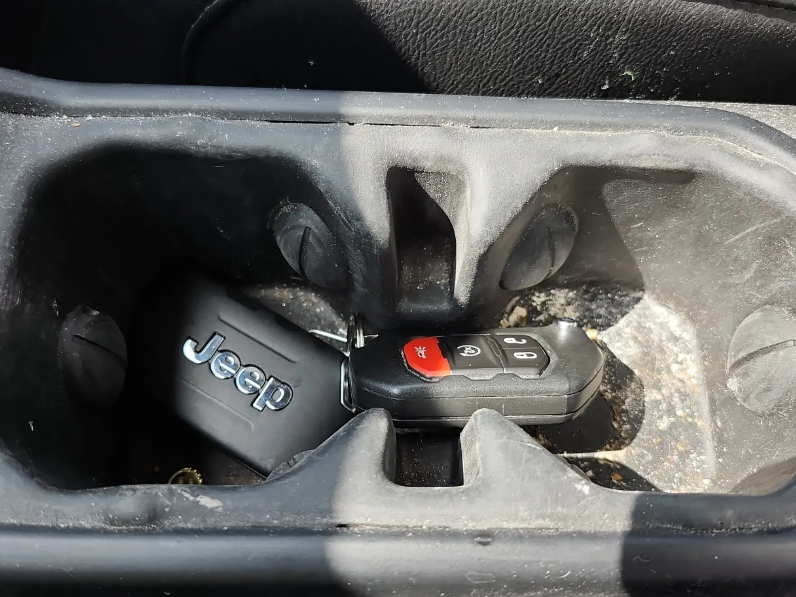 Keys/Fobs/Manual Photo