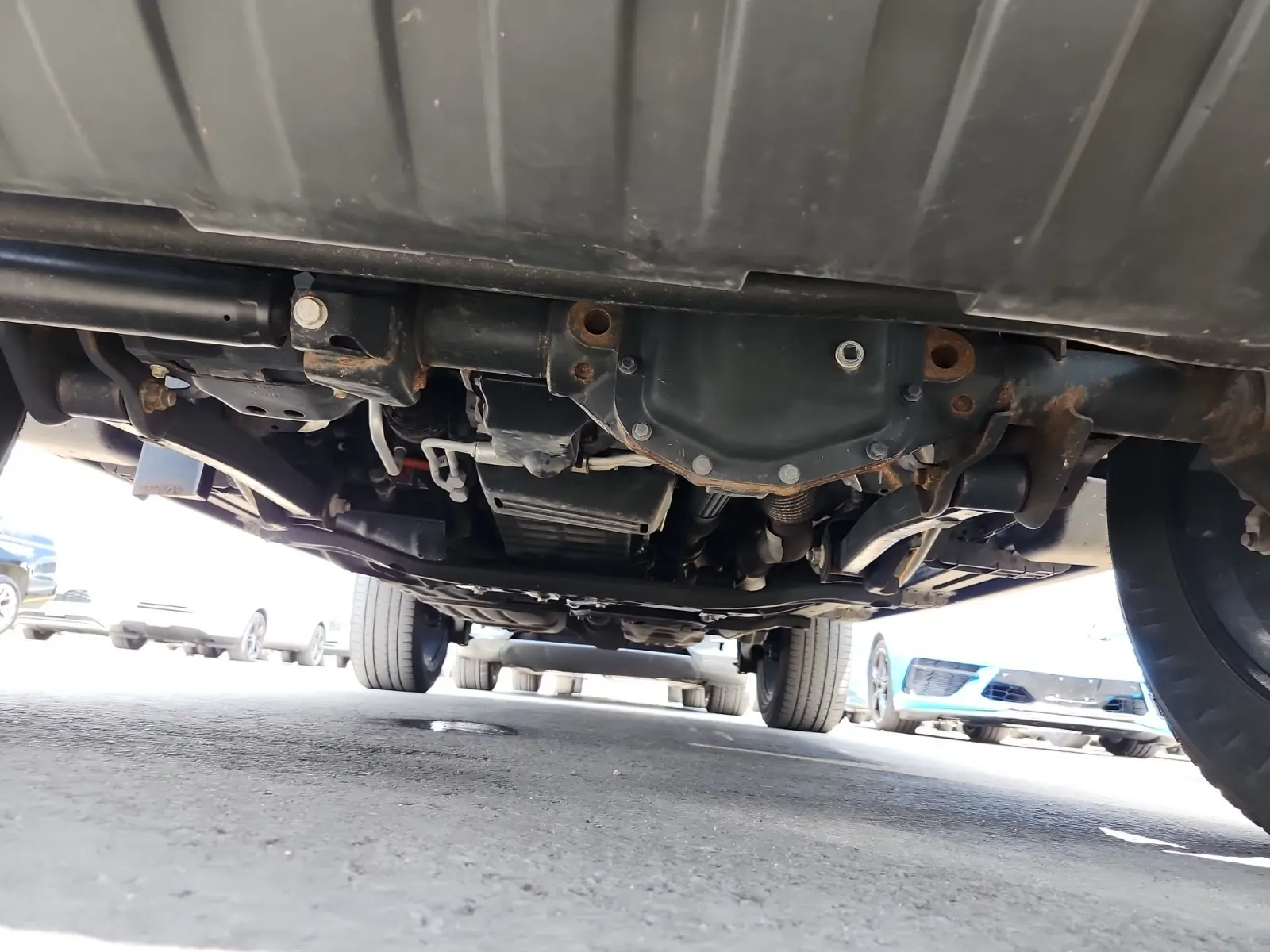 Undercarriage - Front Photo