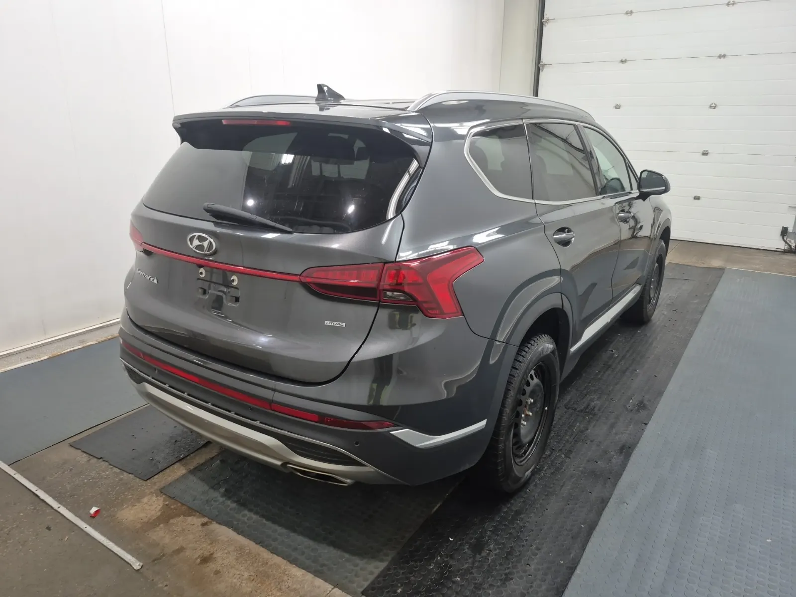 Passenger Rear 3/4 Photo