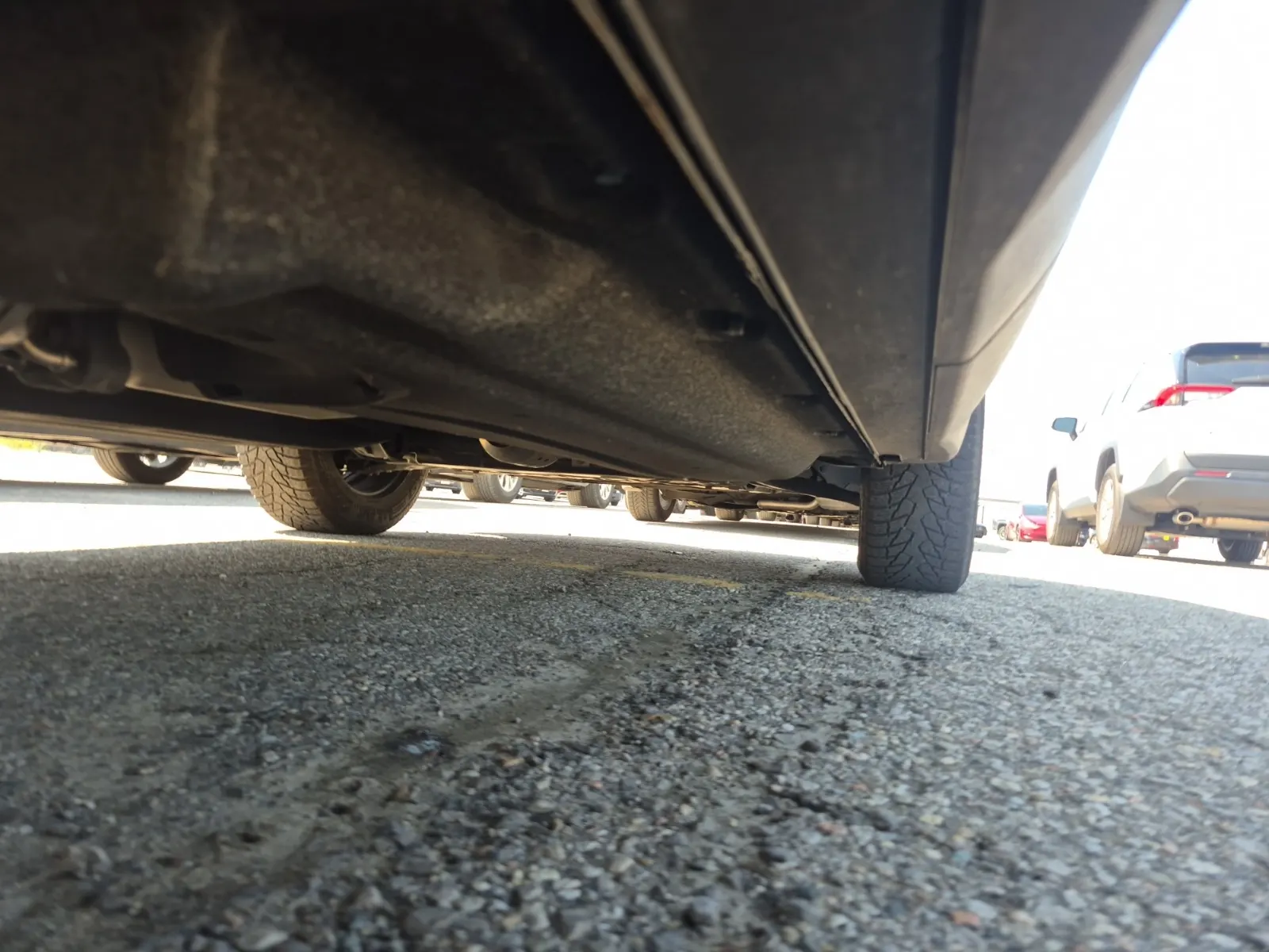 Undercarriage - Passenger Photo
