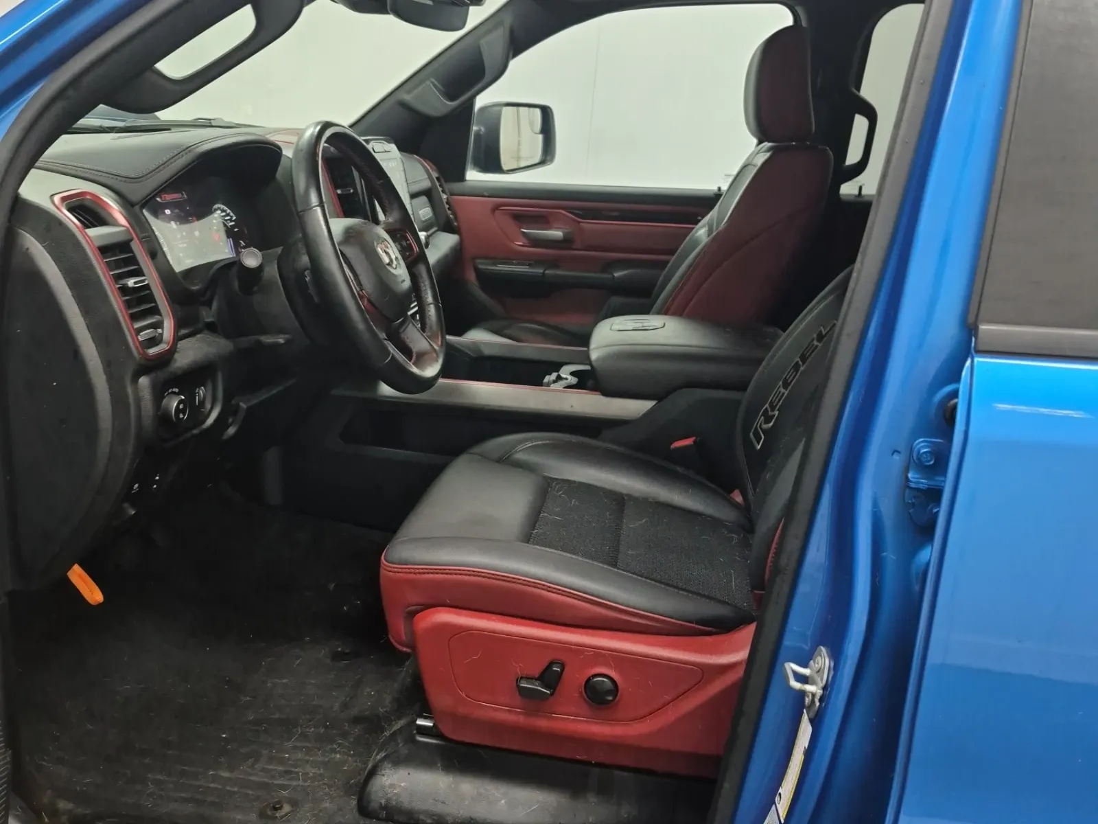 Front Interior Photo