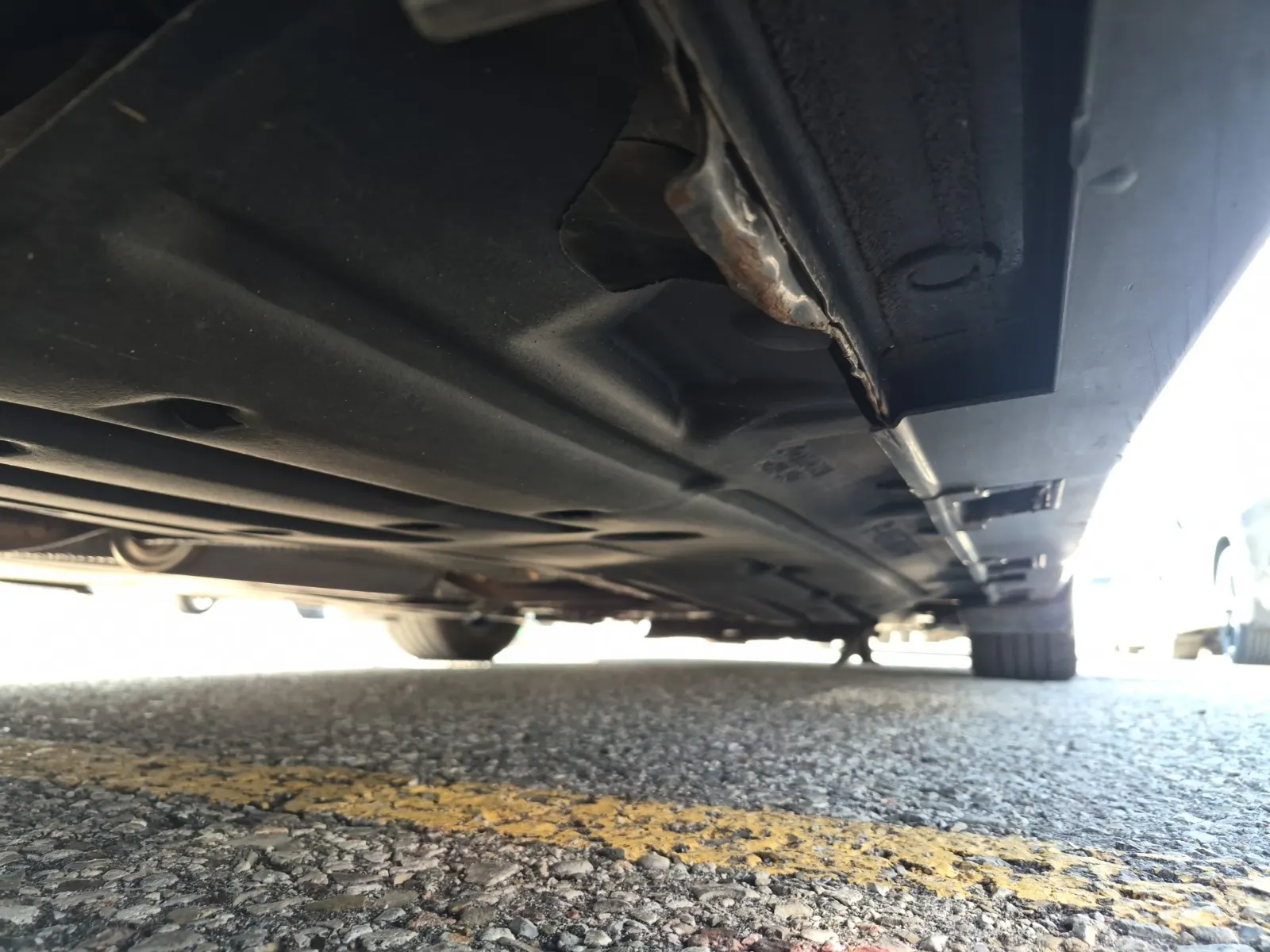 Undercarriage - Passenger Photo