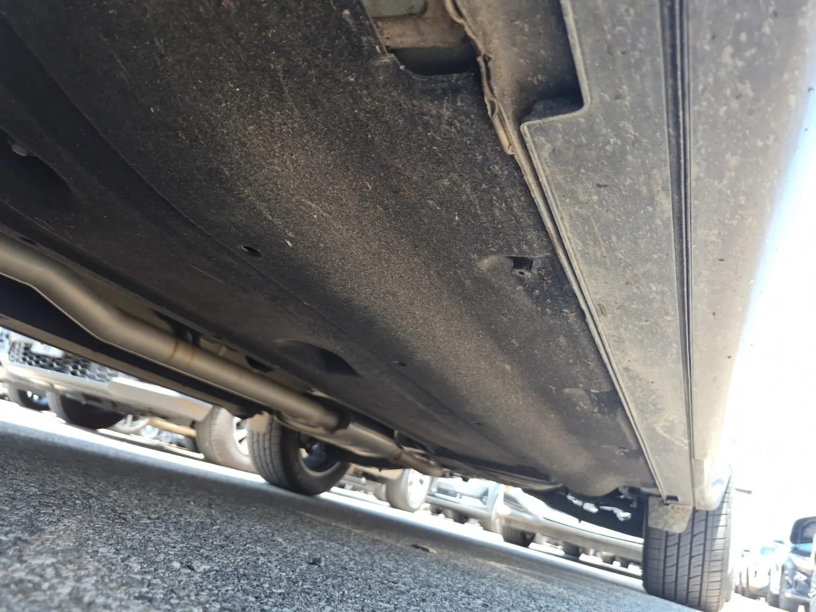 Undercarriage - Driver Photo