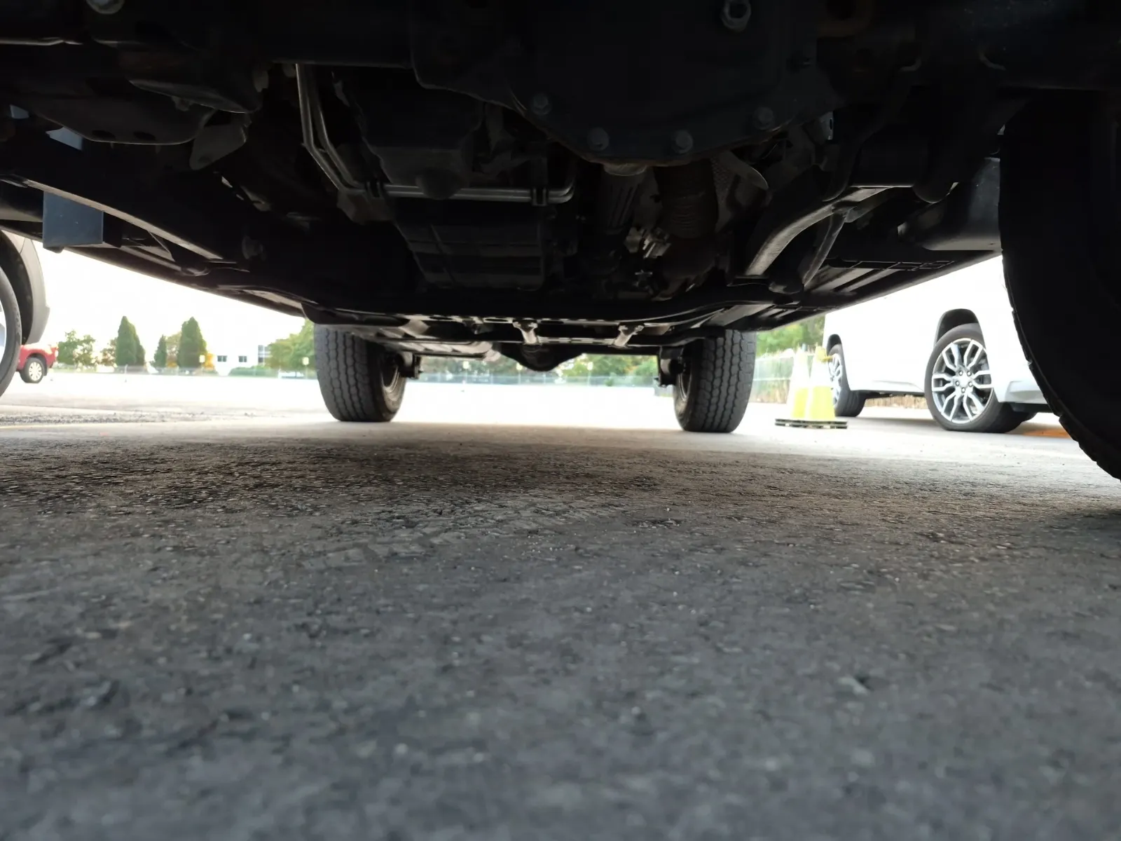 Undercarriage - Front Photo