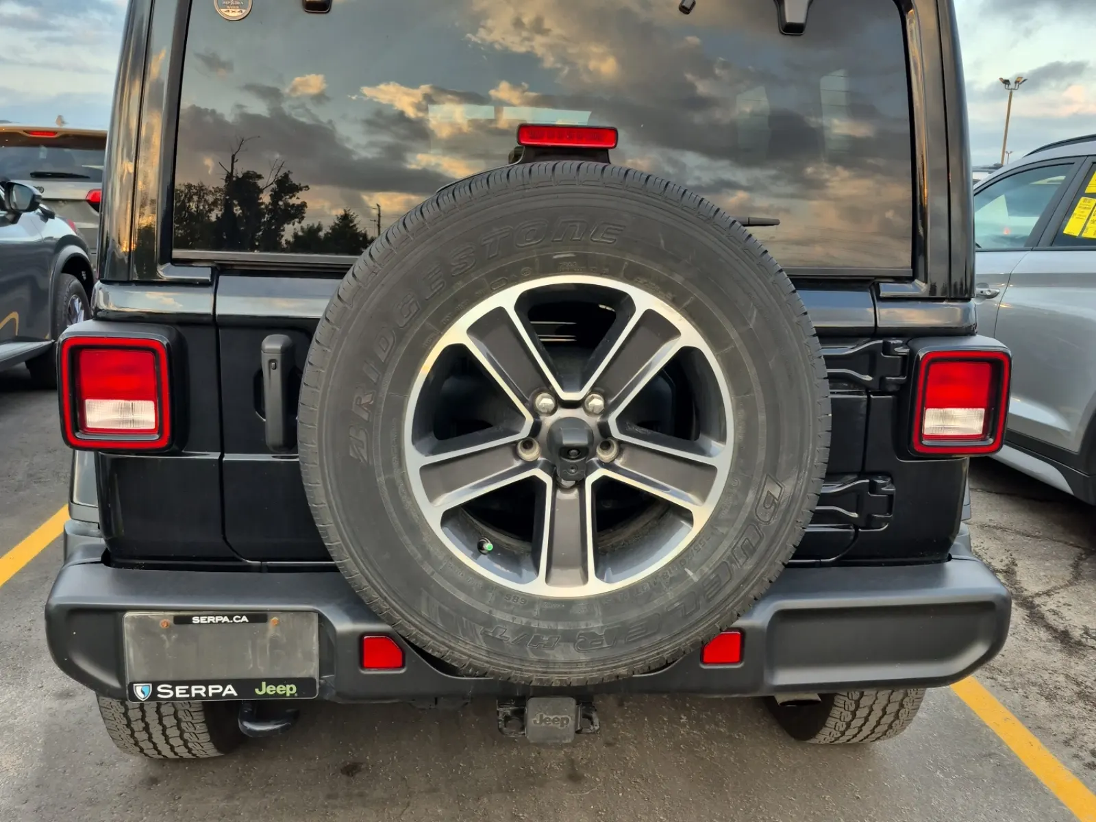 Spare Tire & Wheel Photo