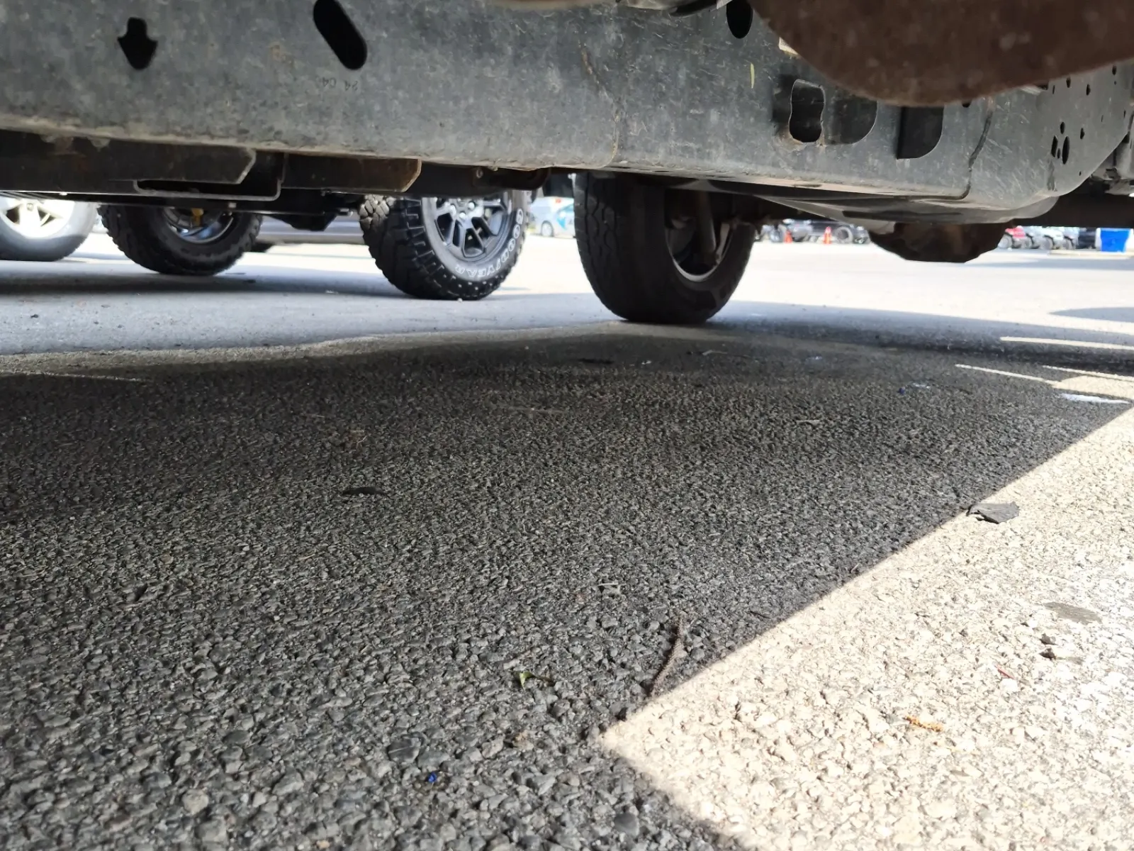 Undercarriage - Driver Photo